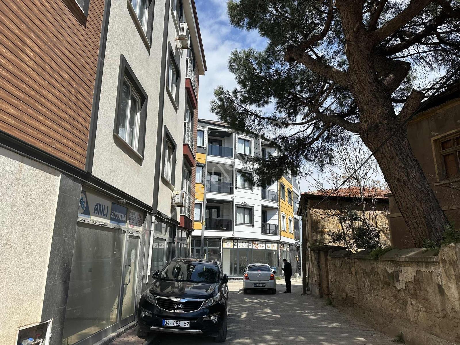 Uygun Fiyatlı 25 M2 Merkezi Konumda Kiralık İşyeri - Görsel 11