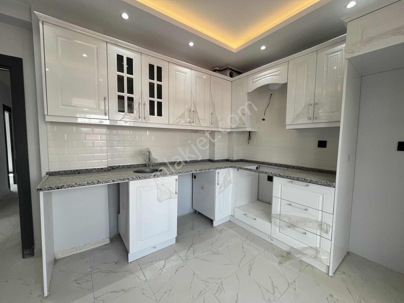 Eker'den 71 Evler Albayrak Caddesi Yakını 2+1 Ferah Daire - Görsel 19