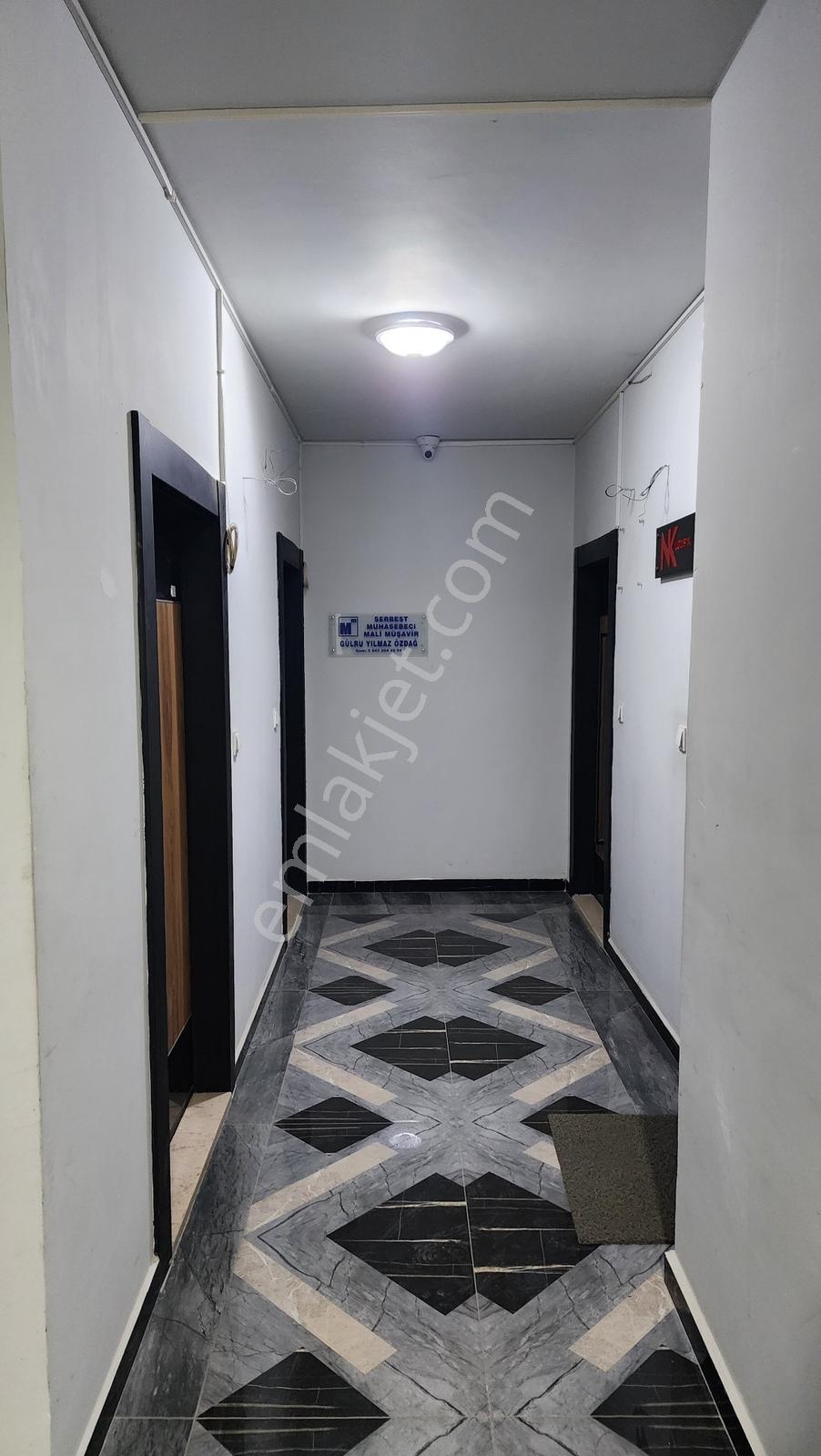 Kariyer'den Ertuğrulgazi Cad. Atimer İşmerkezi Kiralık Ofis 60m² - Görsel 11