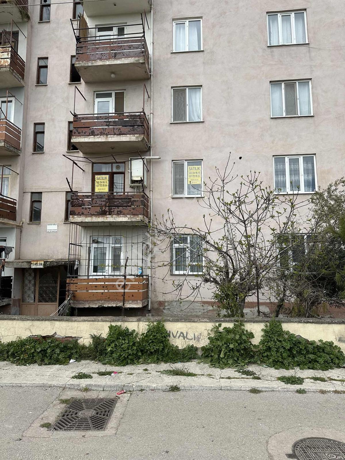 Satılık Şirinevler'de Bakımlı Uygun Ara Kat Daire - Görsel 7