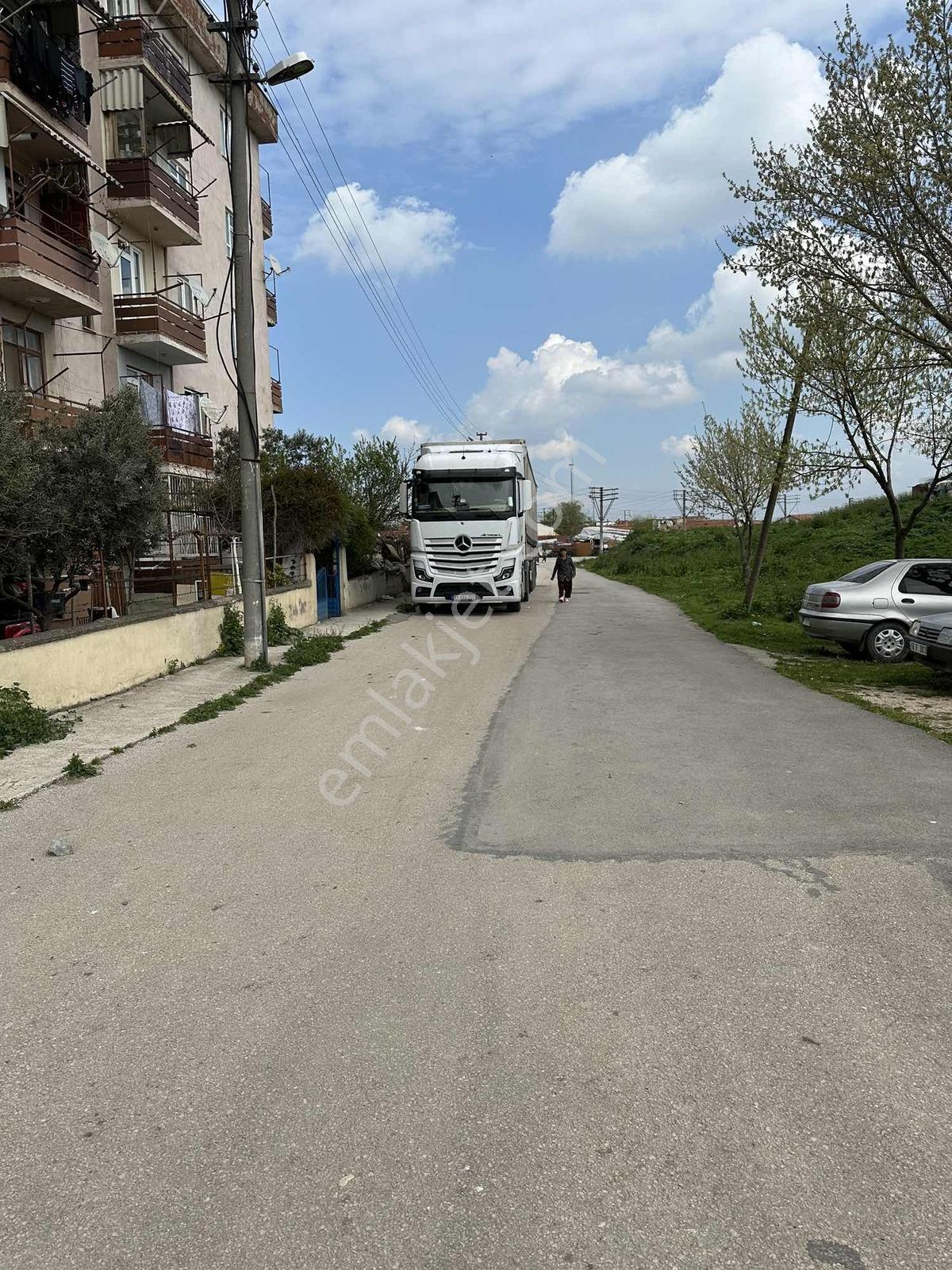 Satılık Şirinevler'de Bakımlı Uygun Ara Kat Daire - Görsel 8
