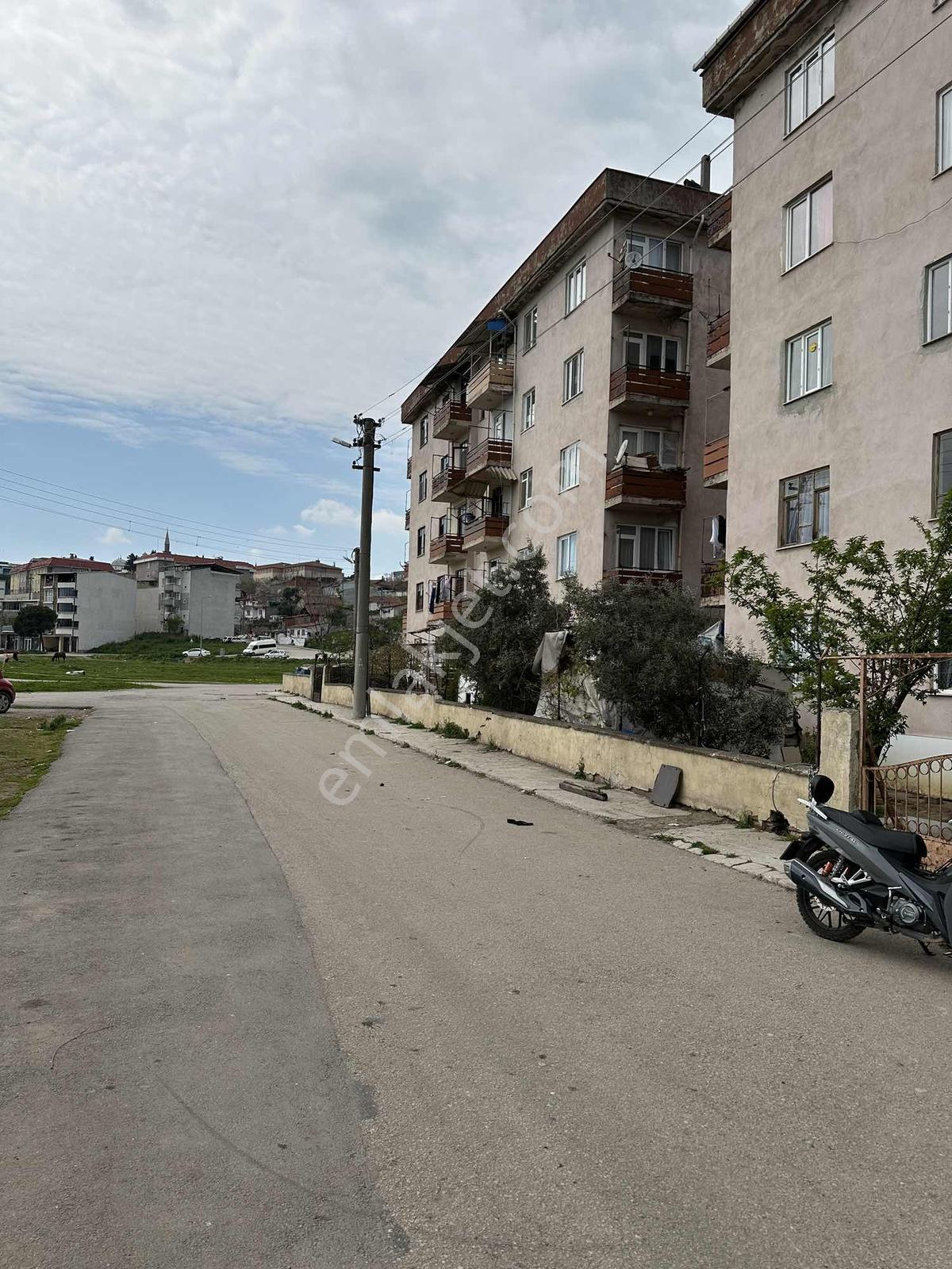 Satılık Şirinevler'de Bakımlı Uygun Ara Kat Daire - Görsel 6