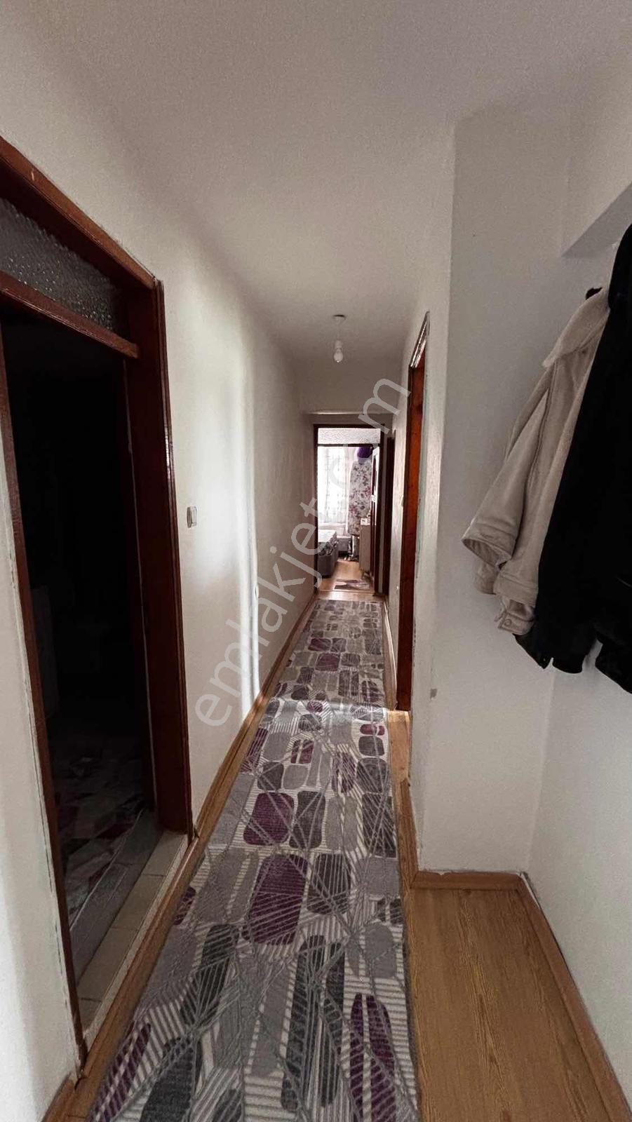 Satılık Şirinevler'de Bakımlı Uygun Ara Kat Daire - Görsel 15