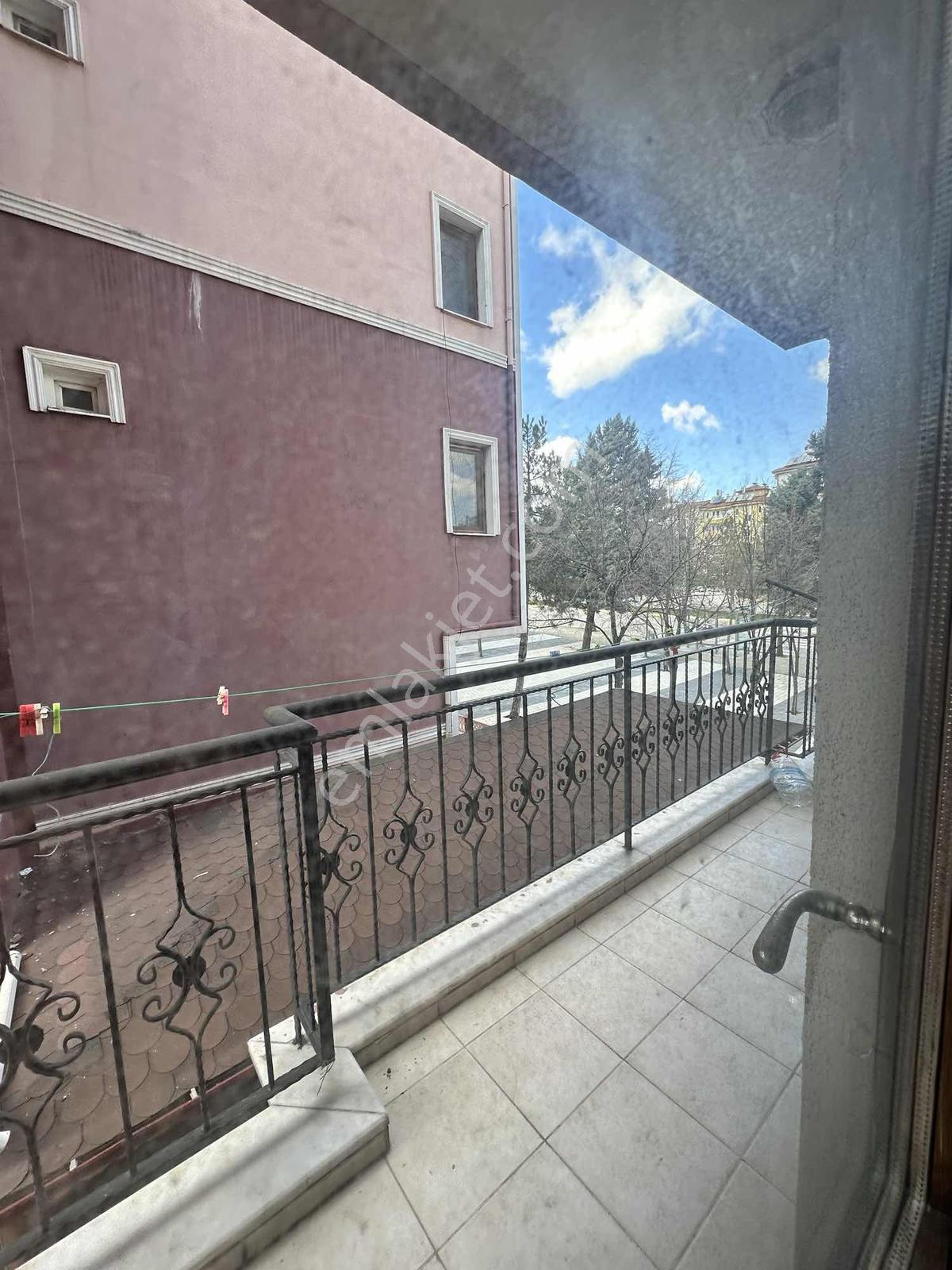 Isparta Merkez Gülevler Mahallesi Satılık 3+1 Daire - Görsel 9