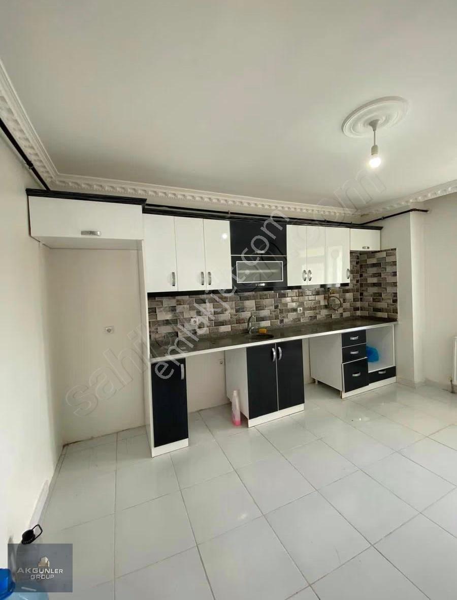 Bağlık Mahallesinde Kiralık 3+1 Daire - Görsel 6
