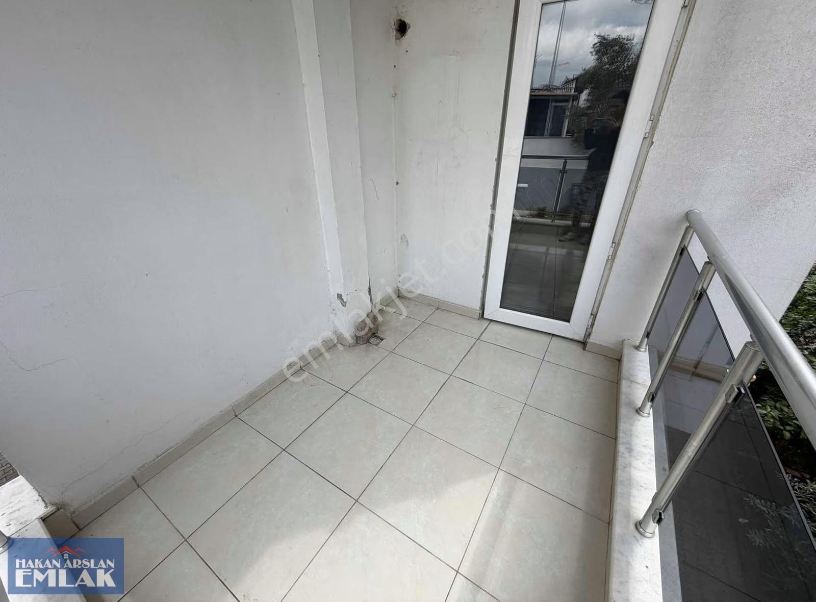 Kanal Yolu Üzeri Kiralık Geniş 2+1 Daire - Görsel 11