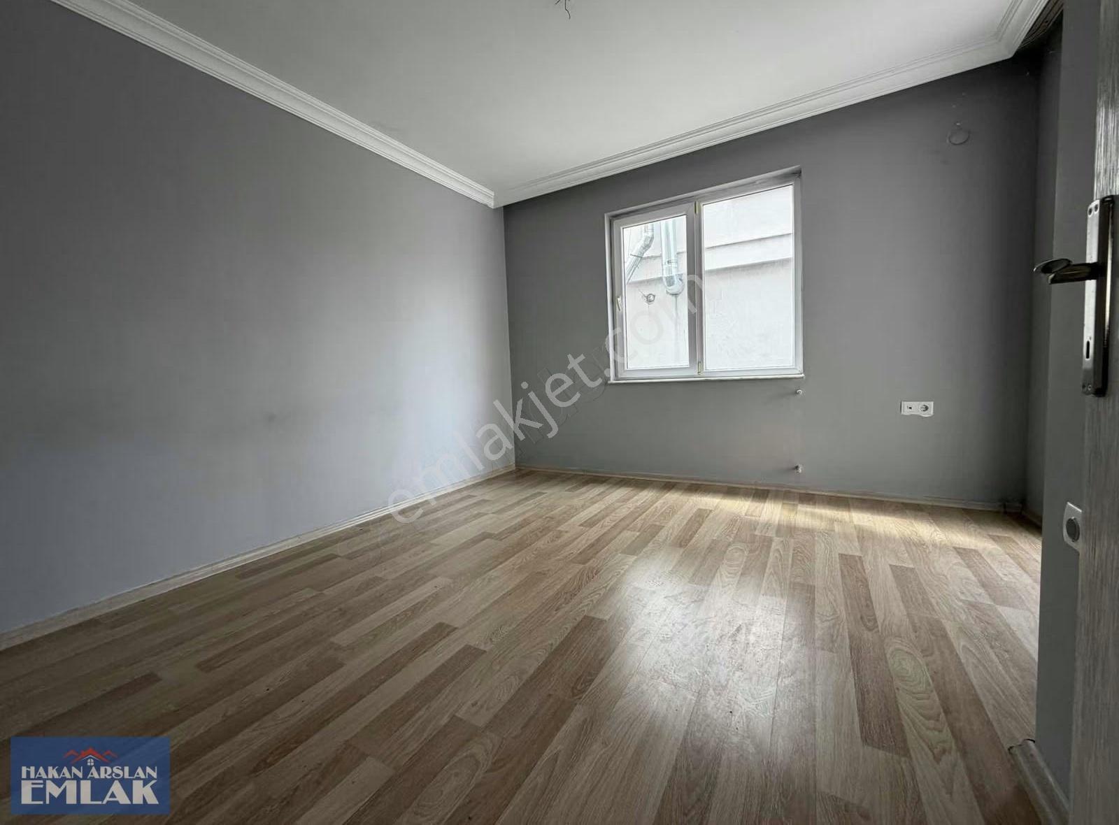 Kanal Yolu Üzeri Kiralık Geniş 2+1 Daire - Görsel 2