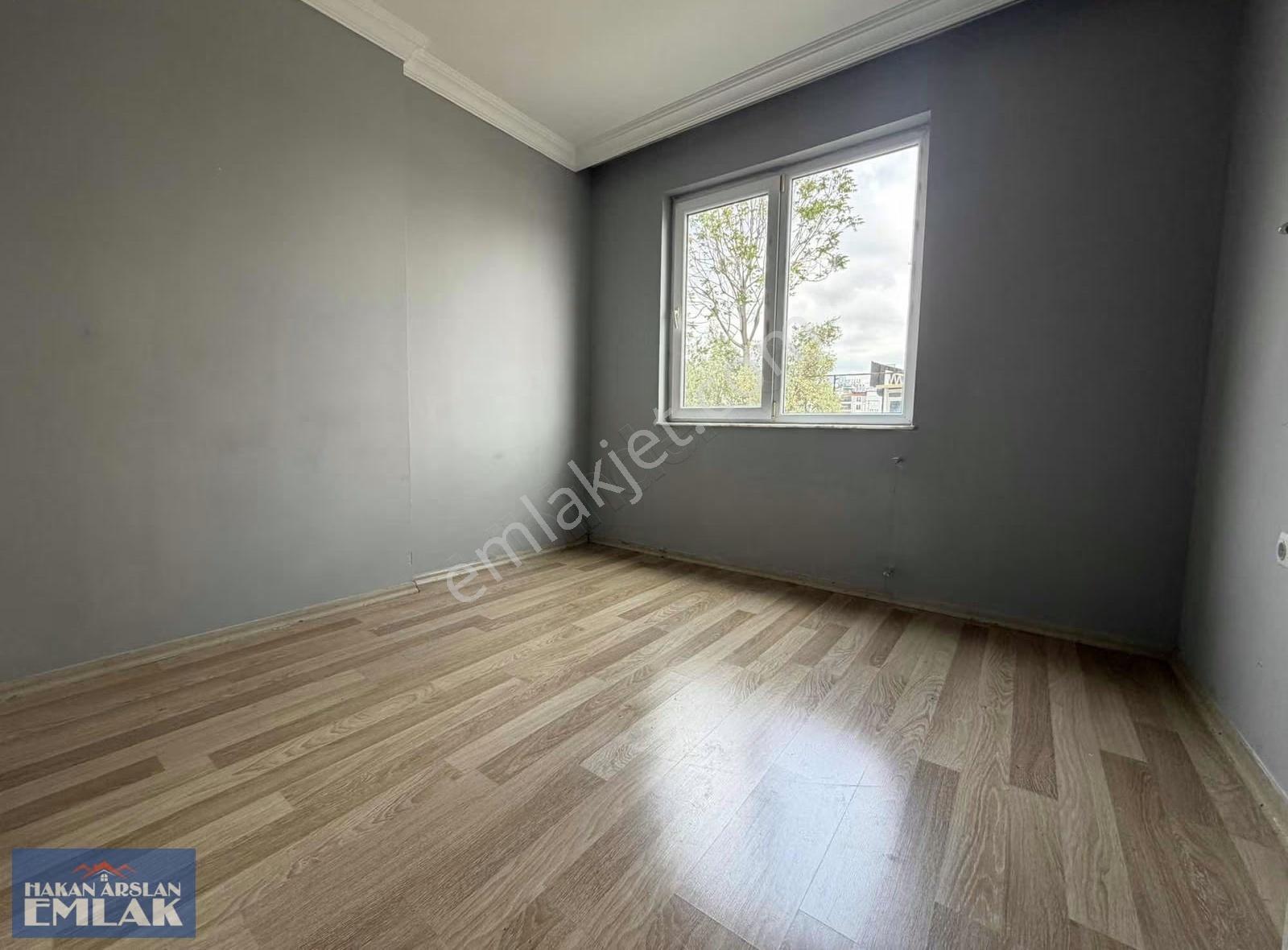 Kanal Yolu Üzeri Kiralık Geniş 2+1 Daire - Görsel 13