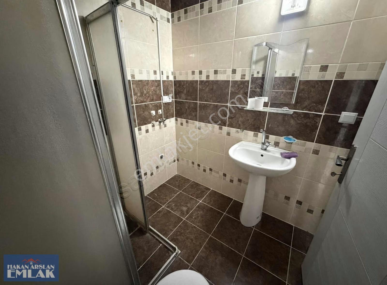 Kanal Yolu Üzeri Kiralık Geniş 2+1 Daire - Görsel 15