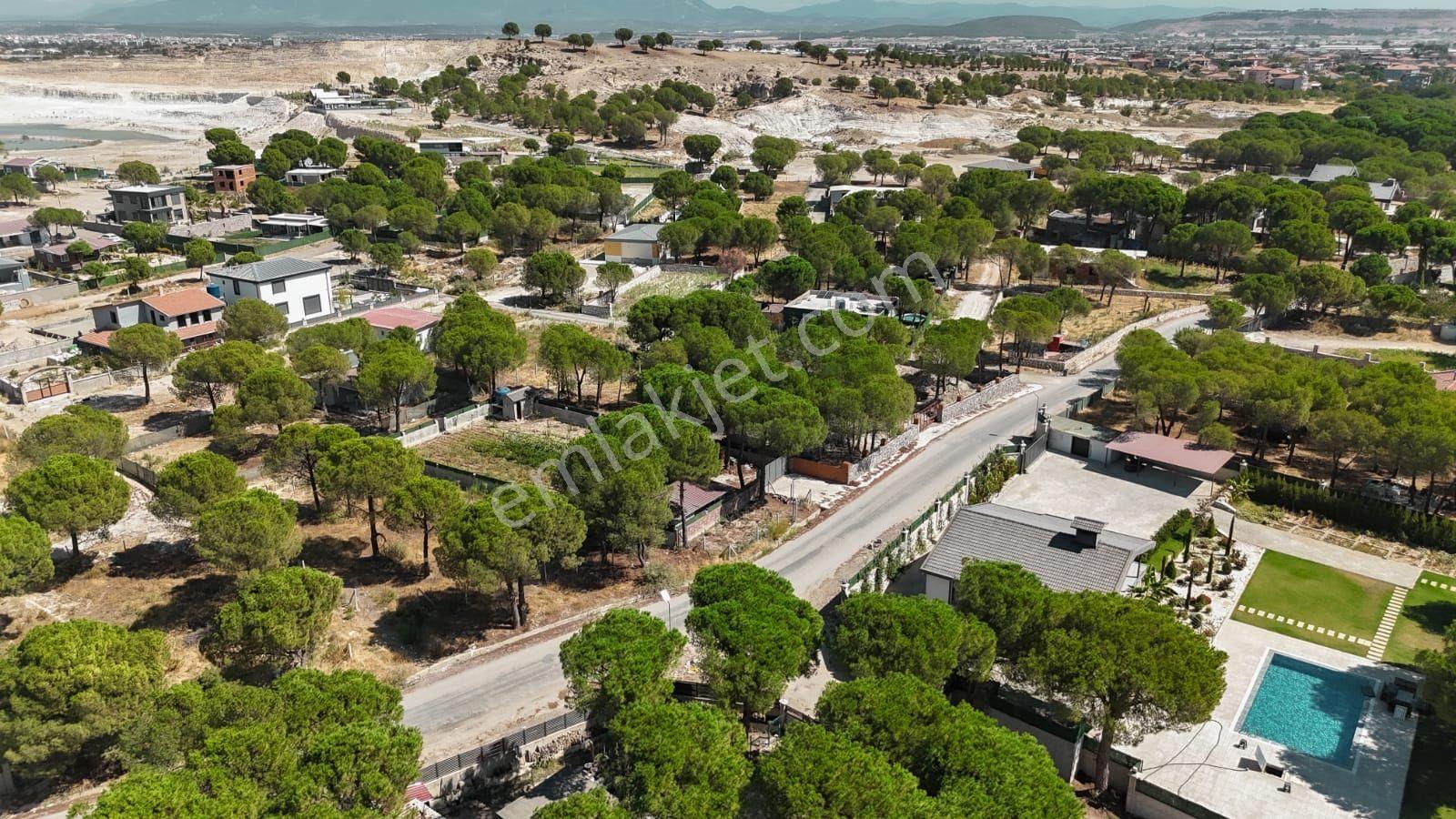 Menemende Bölgesinde 300m2 Satılık Bahçe - Görsel 22