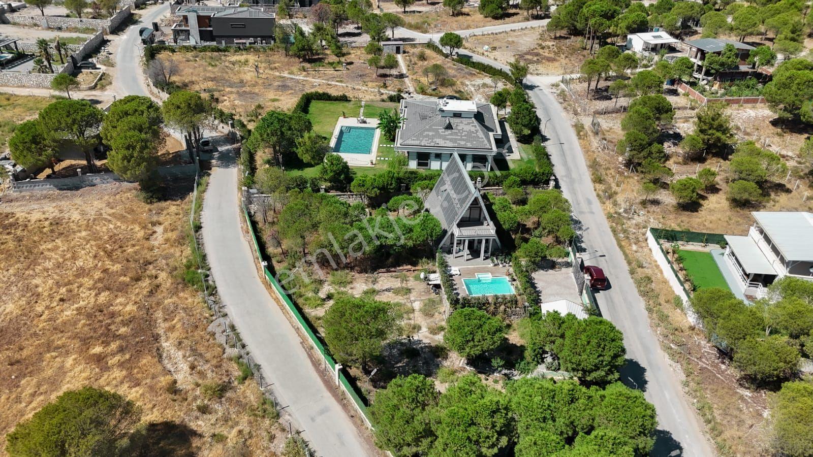 Menemende Bölgesinde 300m2 Satılık Bahçe - Görsel 10