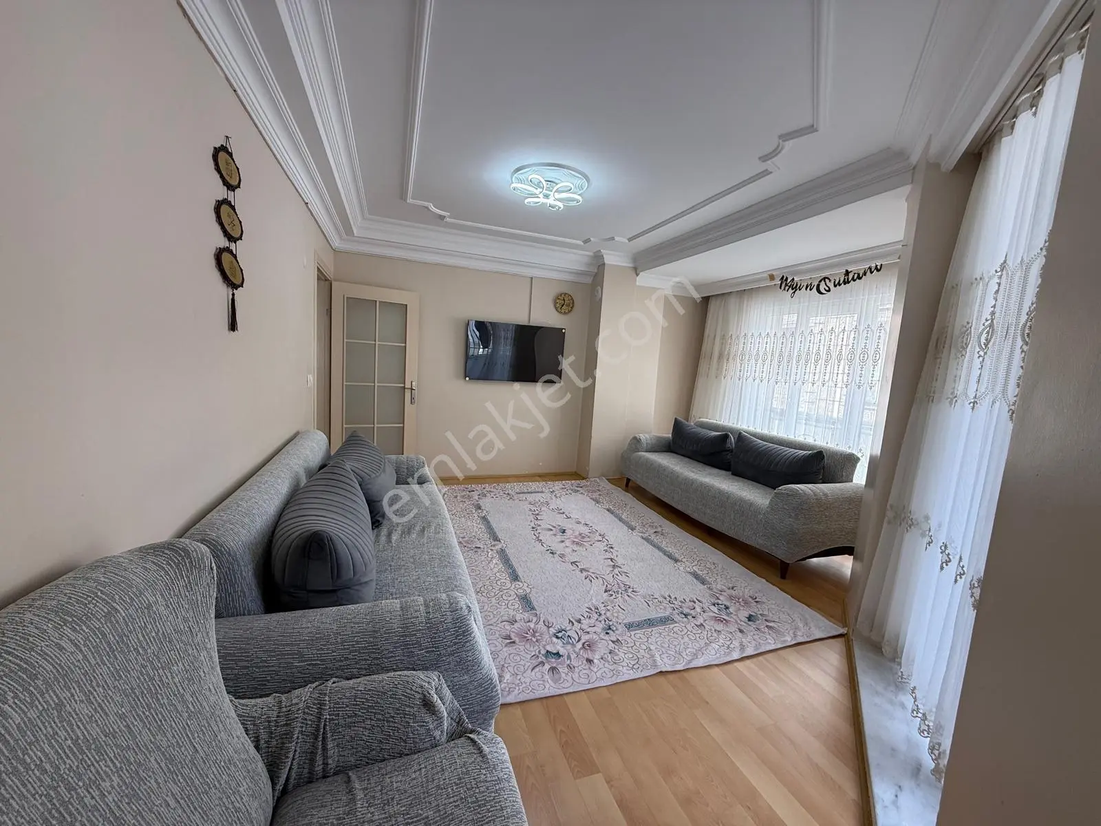 Remax Ekspres'ten Çift Balkonlu Ebeveyn Banyolu 2+1 Feraf Daire - Görsel 4