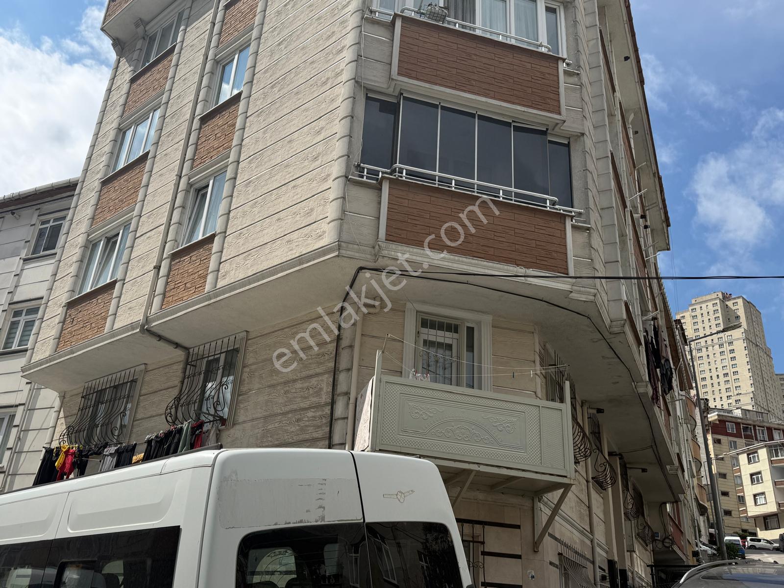 Remax Ekspres'ten Çift Balkonlu Ebeveyn Banyolu 2+1 Feraf Daire - Görsel 18