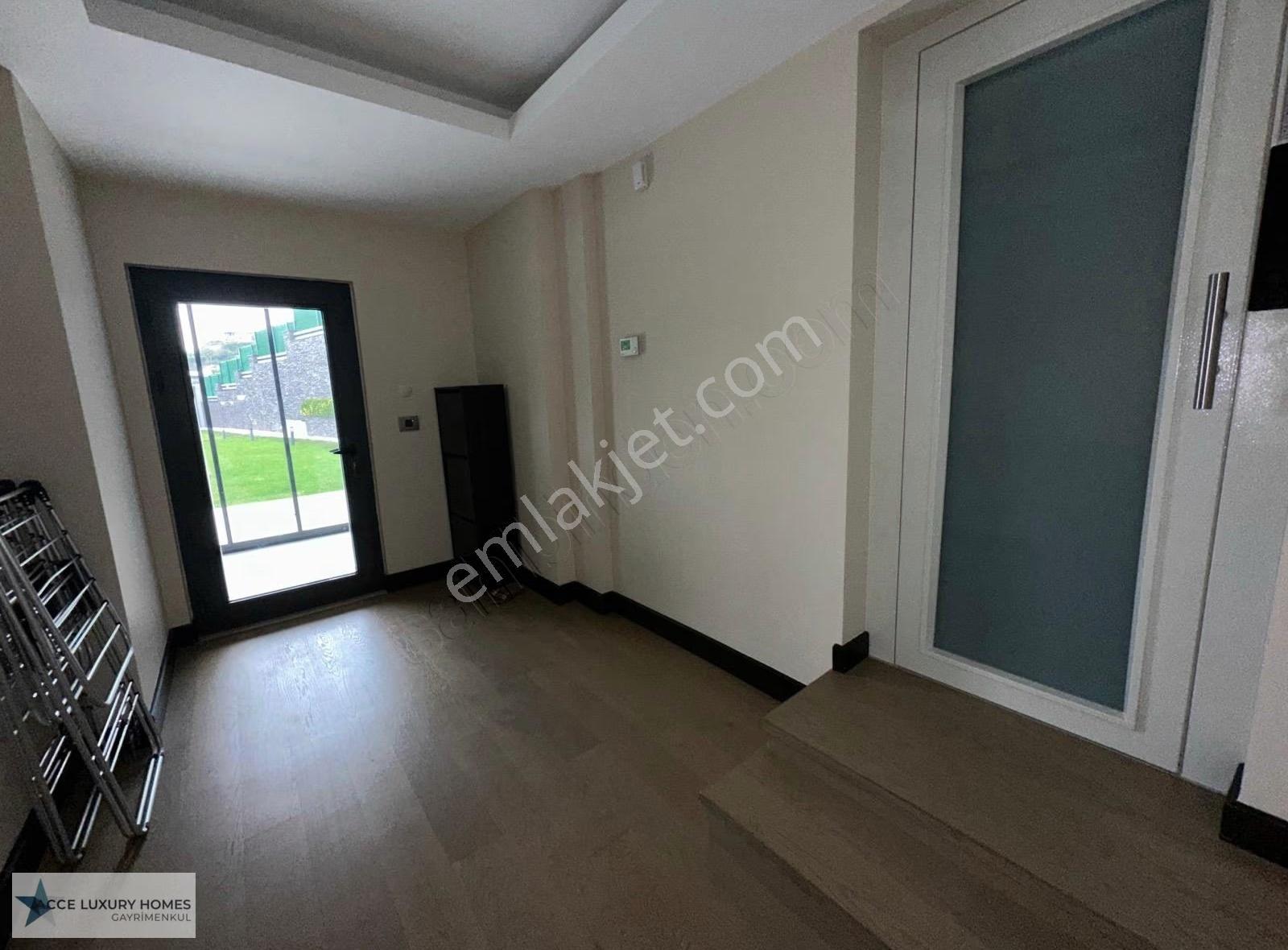 Acarkent'te Ticari/mesken Kullanımlı Lüks Satılık Villa.. - Görsel 12
