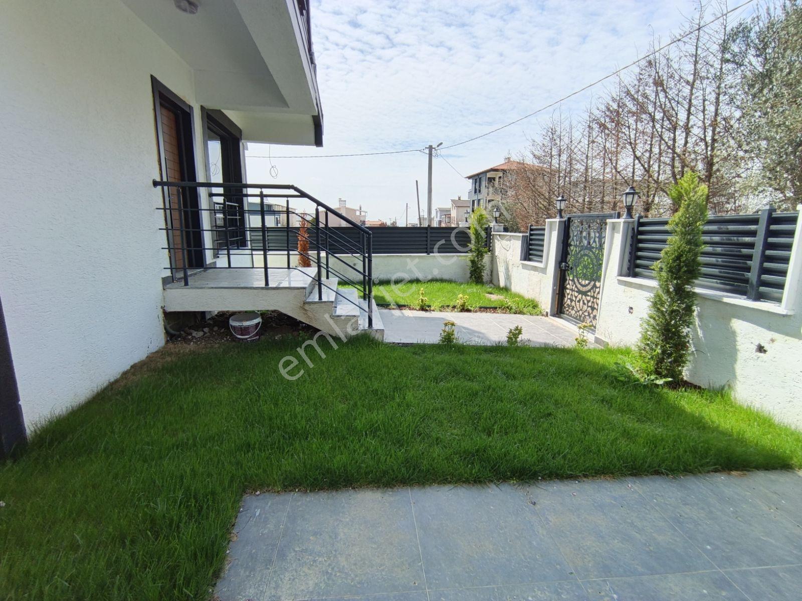 Saka Gayrimenkul'den Merkezi Konumda 4+1 Müstakil İskanlı Villa - Görsel 11