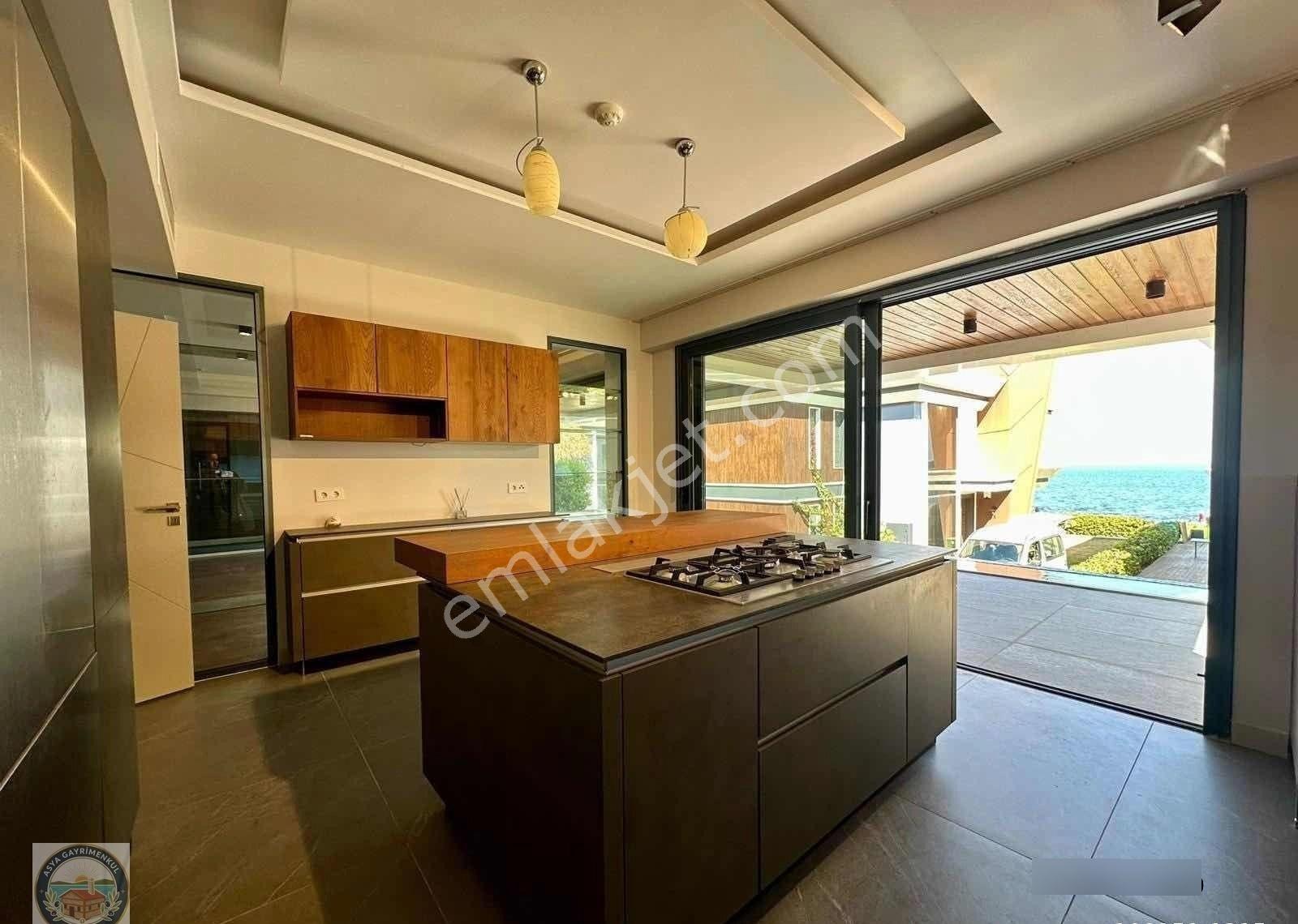 Urlanın Kalbinde, Denize Sıfır Bir Yaşam Ultra Lüks Villa - Görsel 20