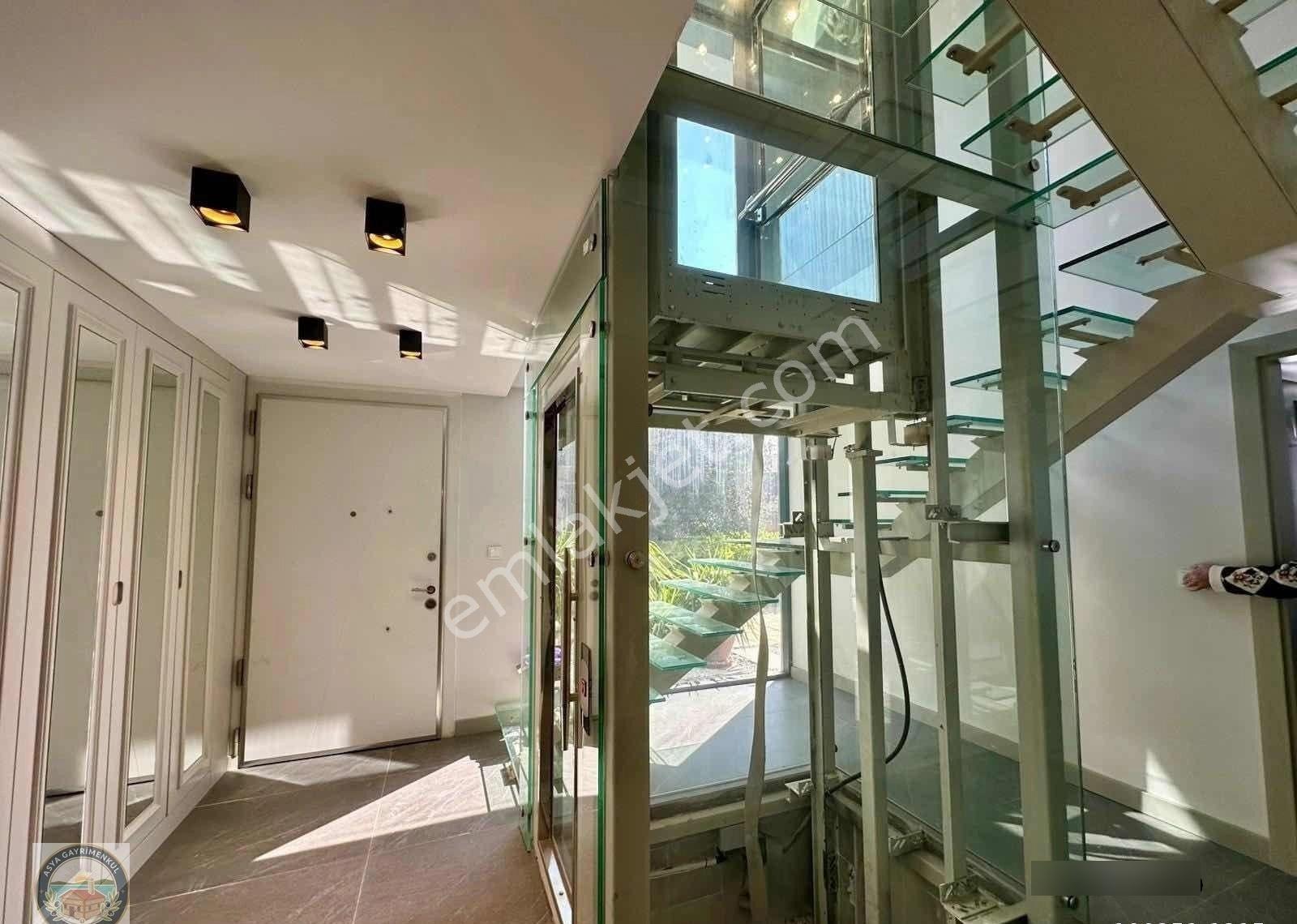 Urlanın Kalbinde, Denize Sıfır Bir Yaşam Ultra Lüks Villa - Görsel 32