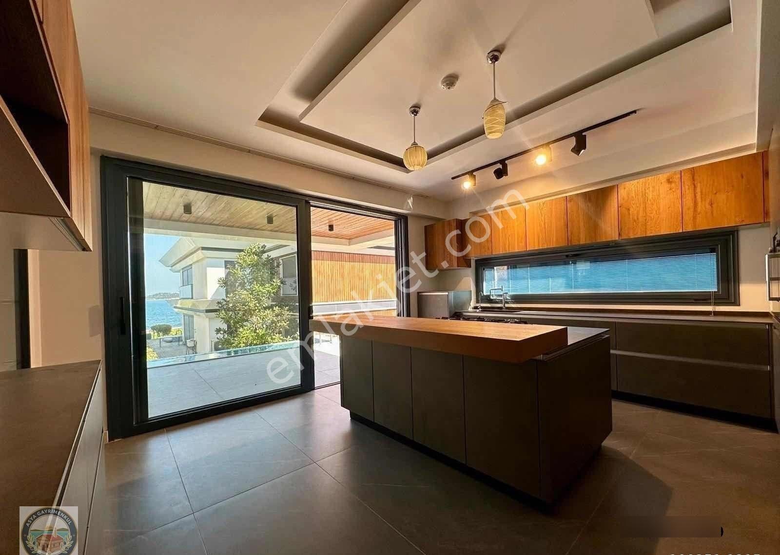 Urlanın Kalbinde, Denize Sıfır Bir Yaşam Ultra Lüks Villa - Görsel 9