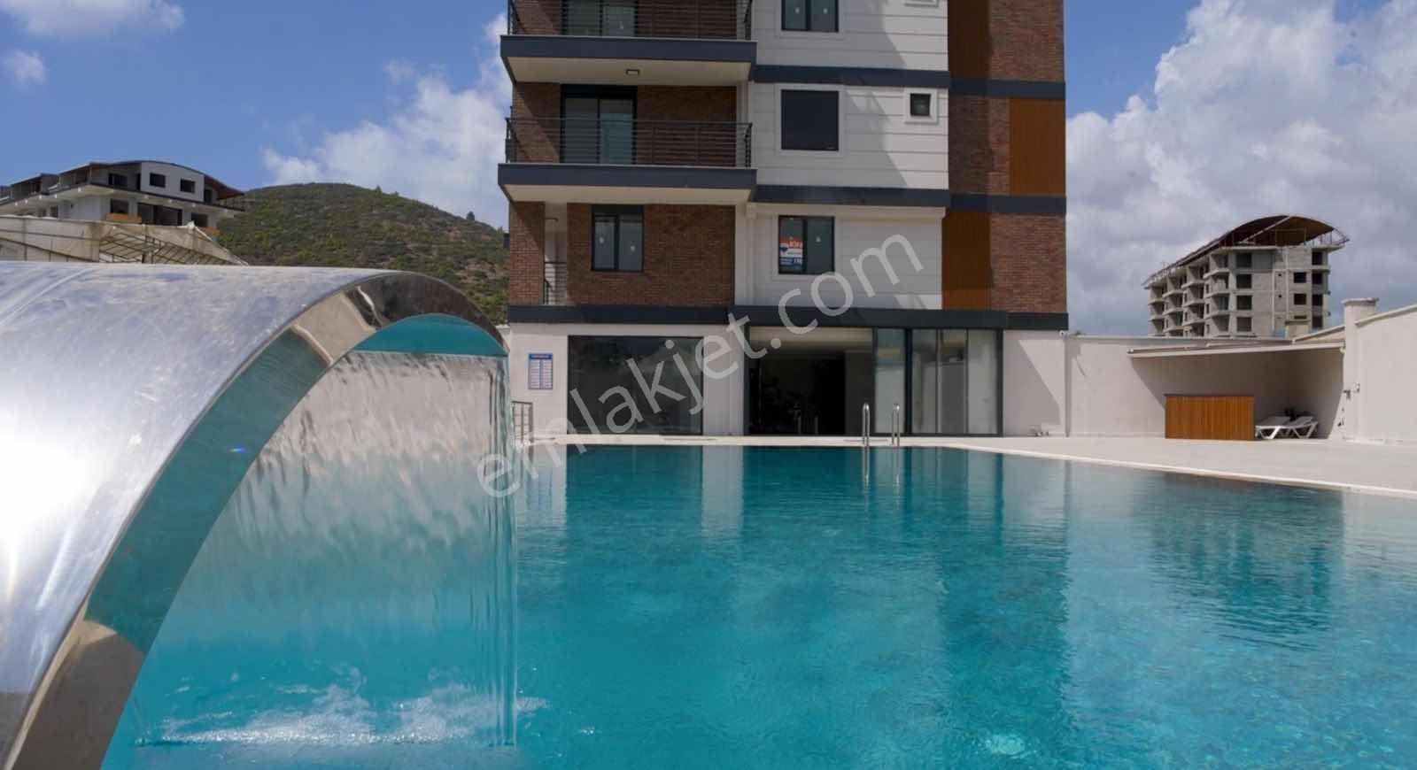Denize Yakın Lüks Sitede Sıfır 2+1 Daire - Görsel 17