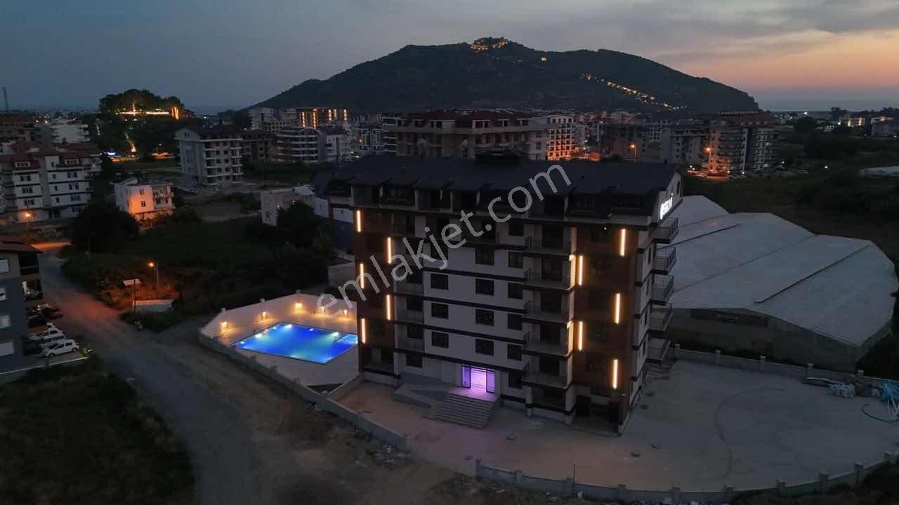 Denize Yakın Lüks Sitede Sıfır 2+1 Daire - Görsel 16