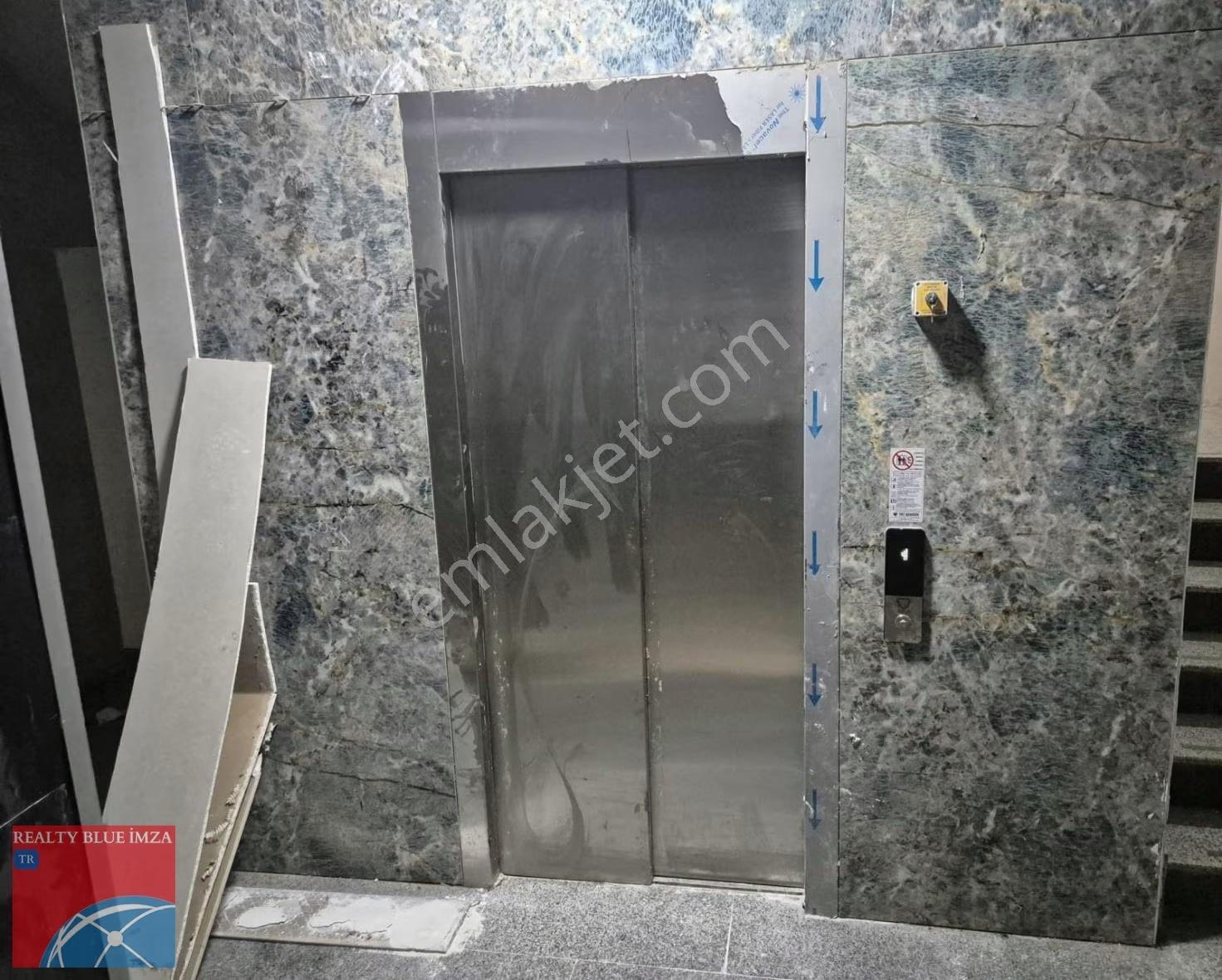 Çekmeköy Madenler Metro Yanı Ofis Depo - Görsel 12
