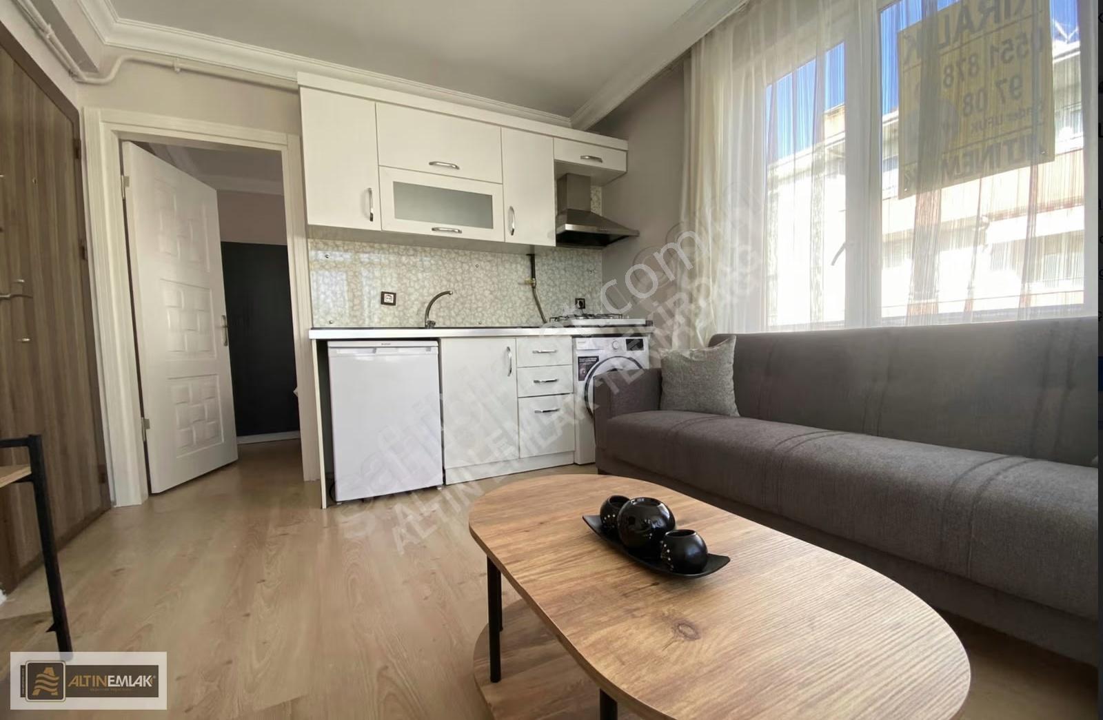 Alkaya'da Yenilenmiş, Eşyalı 1+1 Satılık Daire - Sahile Yakın - Görsel 3