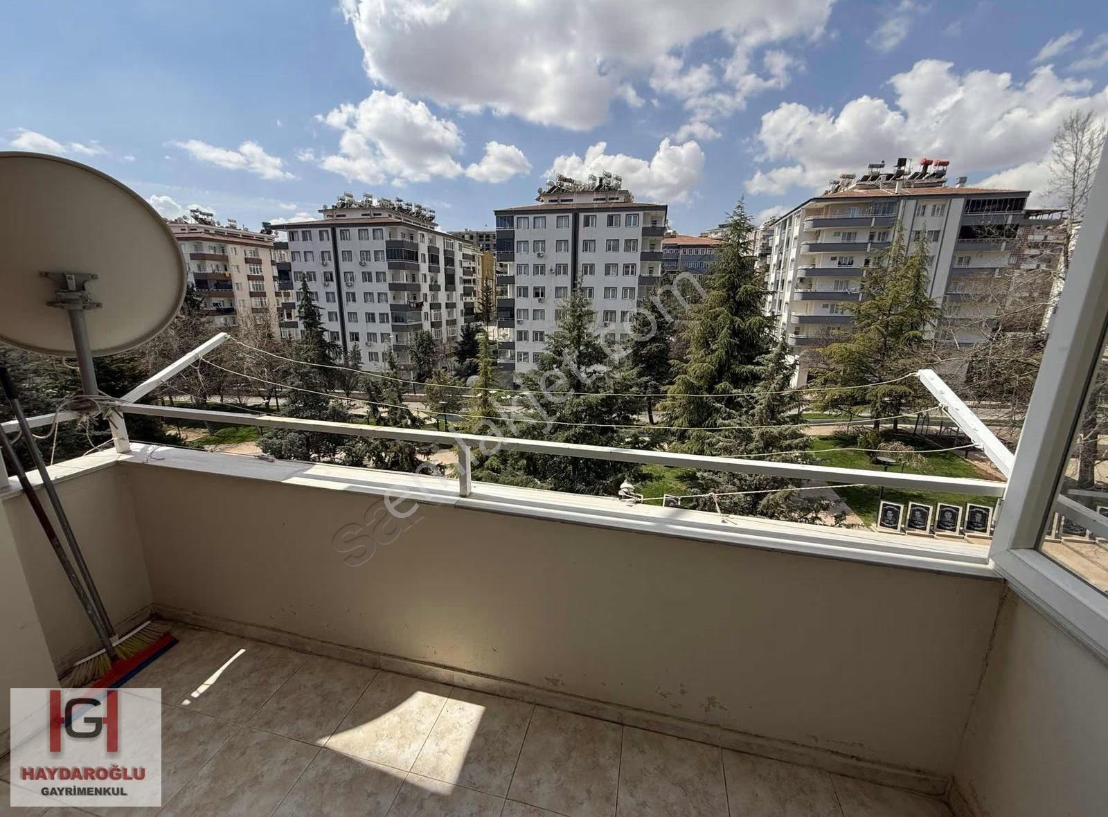 Güvenevler Mah'de Osmanlı Park Manzaralı 3+1 Satılık Daire - Görsel 6