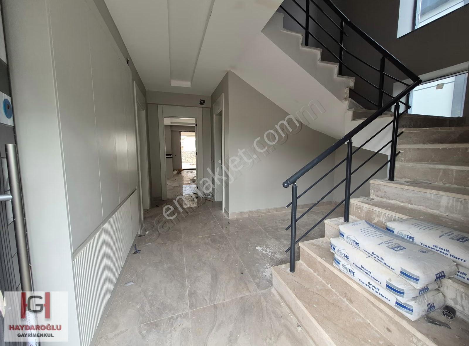 Gaziantep Oguzeli Körkün Mimarsinanda Site İci Satılık 4+1 Villa - Görsel 16