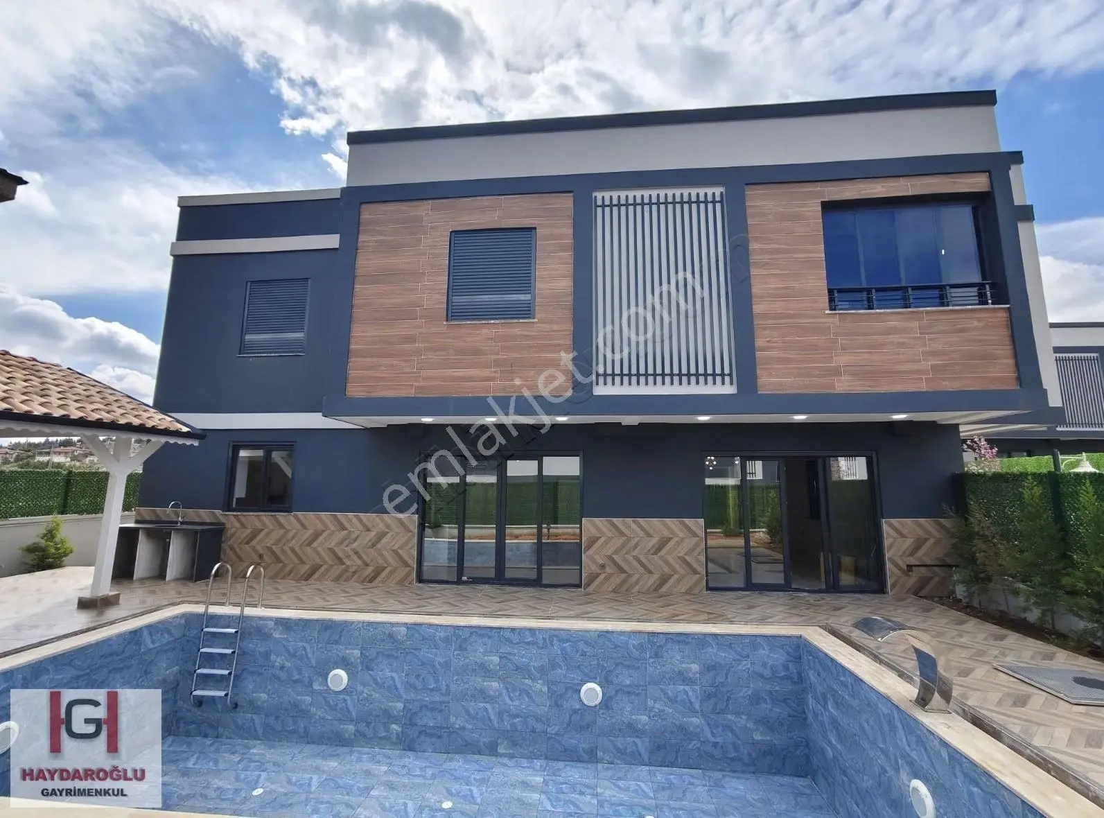 Körkün Mimar Sinan'da Özel Yüzme Havuzlu,sitede 4,5+1 Lüks Villa - Görsel 2