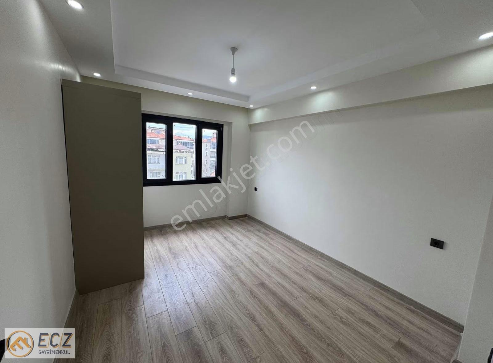 Ecz Gayrimenkul Den Satılık Lüx Sıfır 2+1 Kapalı Mutfak Daire - Görsel 13