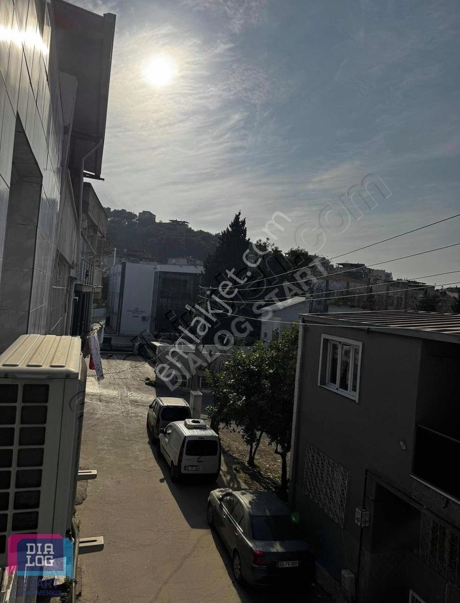 Bornova Altındağ'da 2.5 Kat Full Tadilatlı Satılık Müstakil Bina - Görsel 5
