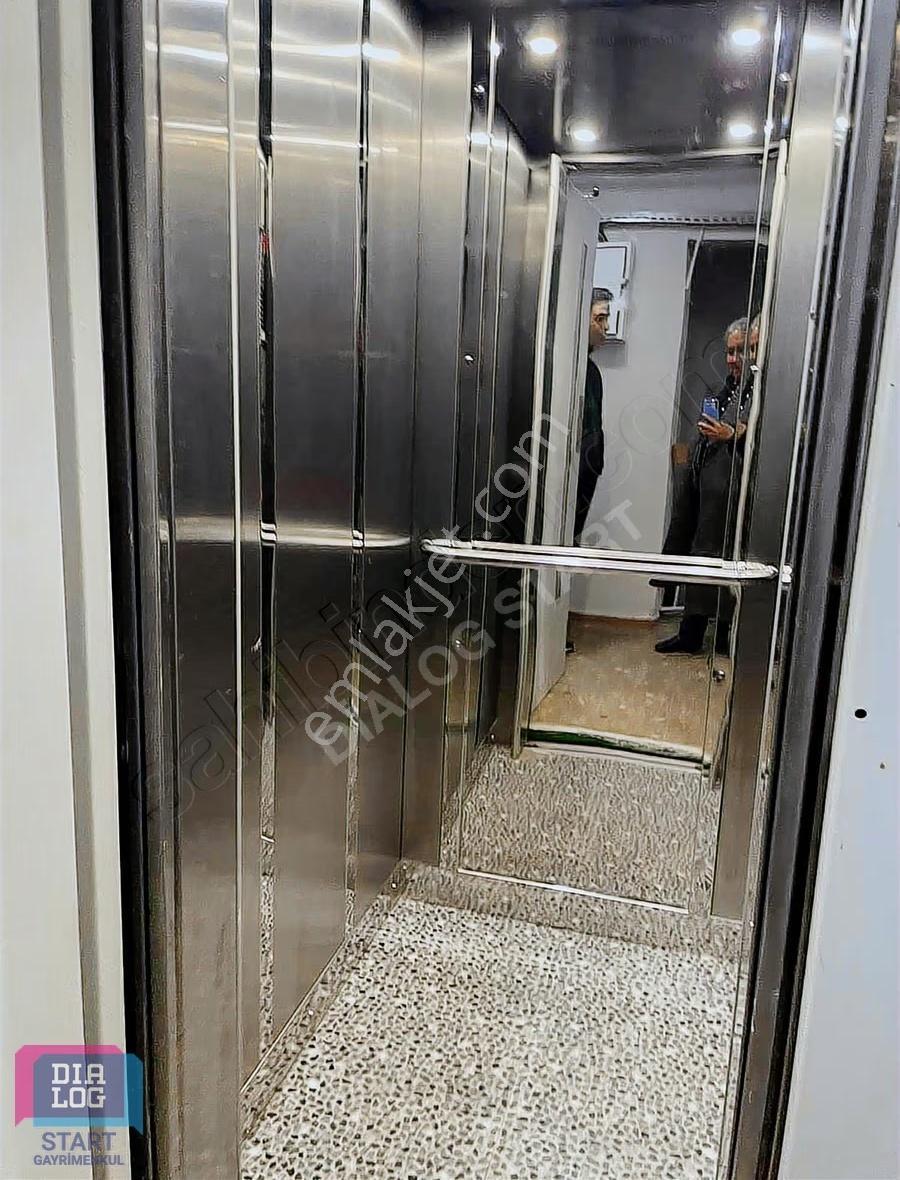 Göztepe Türk Koleji Sokağında - Görsel 23