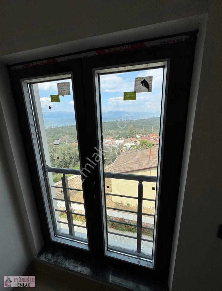 İznik Gölü Manzaralı 4 Katlı Müstakil Havuzlu İkiz Villa 220 M2 - Görsel 6