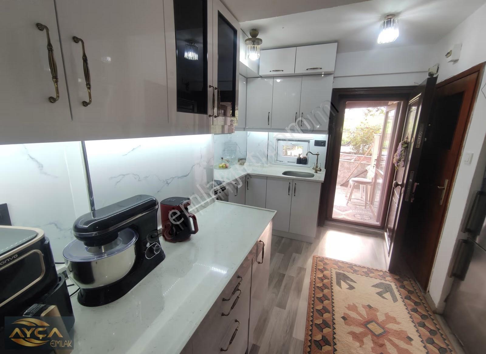 Fırsat Denize Sıfır Sitede Ayçadan Sat. 4+1 Bakımlı Lüks Villa - Görsel 12
