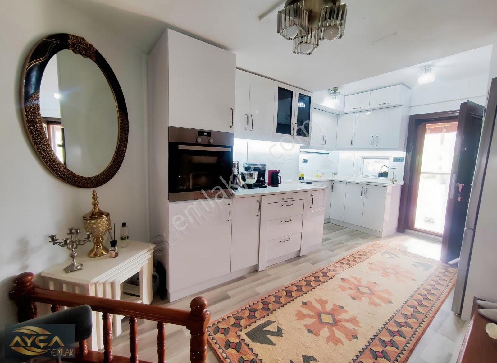 Fırsat Denize Sıfır Sitede Ayçadan Sat. 4+1 Bakımlı Lüks Villa - Görsel 20