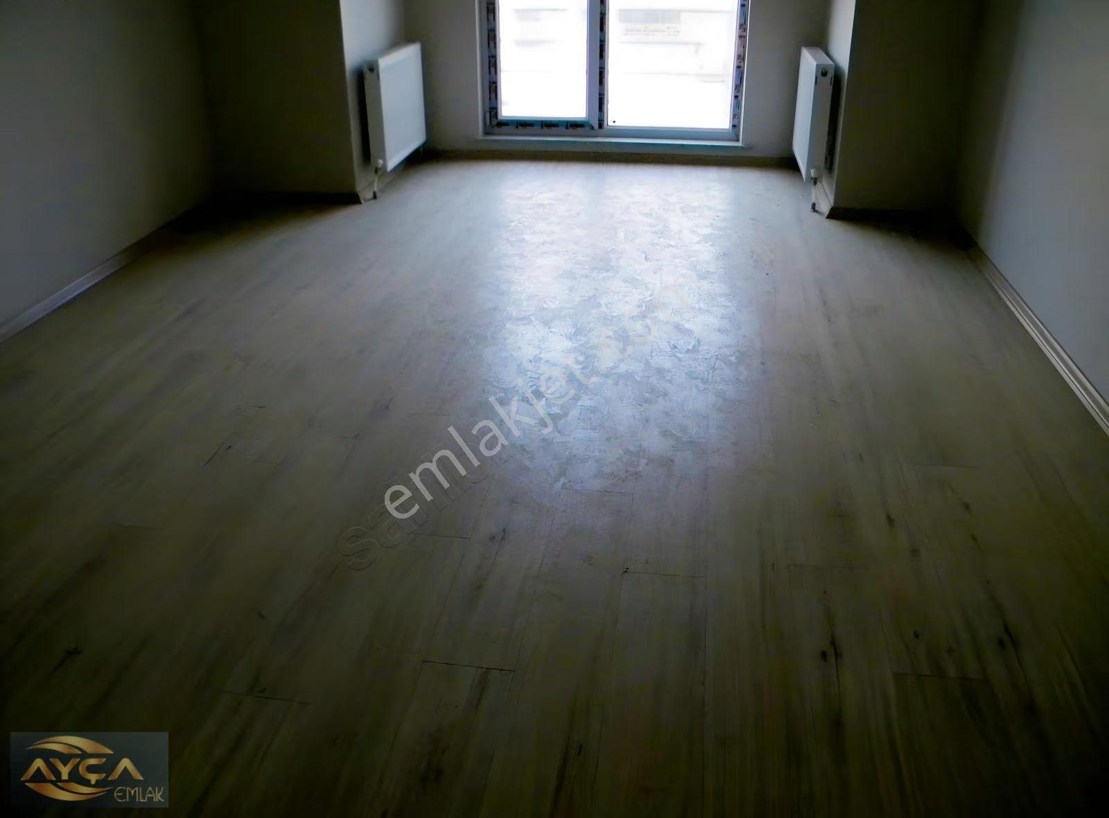 Donanımlı Sitede Ayçadan Satılık Geniş Kullanımlı Daire - Görsel 13