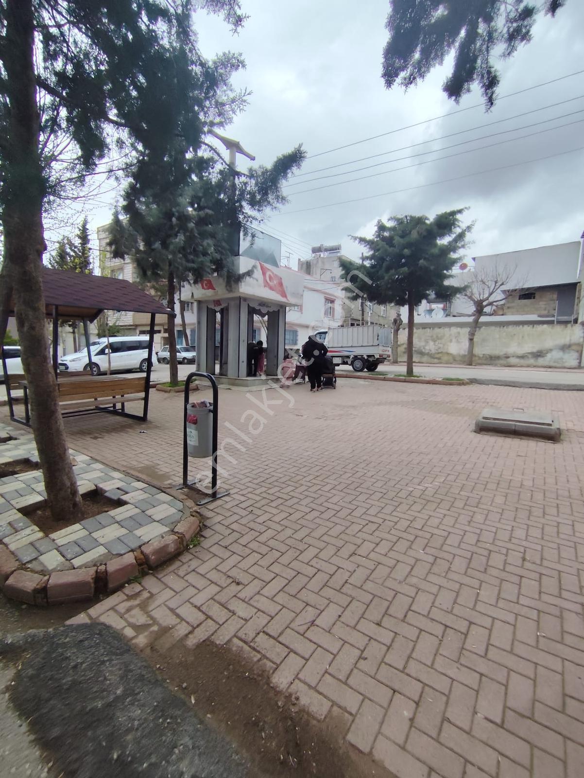 Ayyıldız Emlak - Geniş 3+1 Çift Cepheli Park Karşısı Giriş Kat - Görsel 5