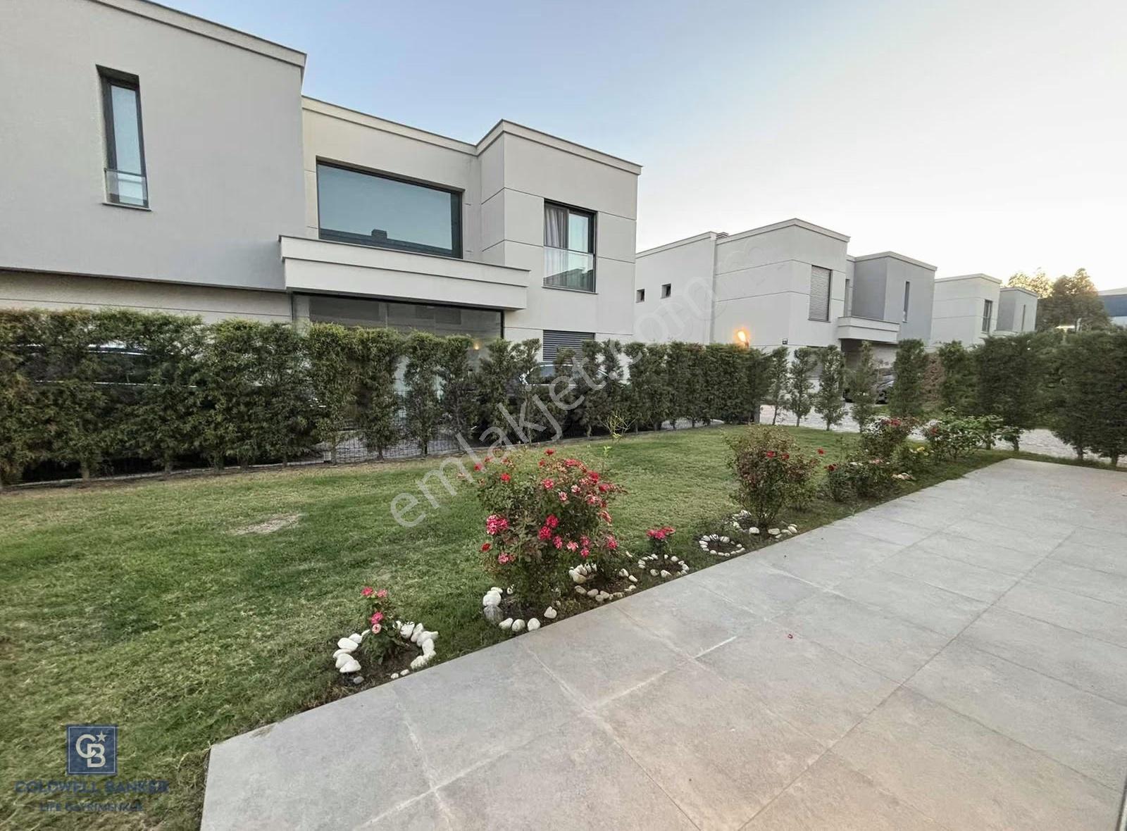 Sasalı'da 5+1 500 M2 Müstakil Havuzlu Satılık Villa - Görsel 4