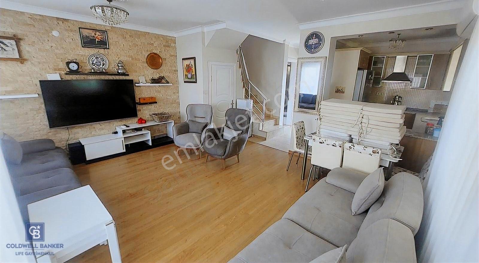 Alaçatı Da Müstakil Havuzlu Kiralık 3+1 Villa ! - Görsel 24