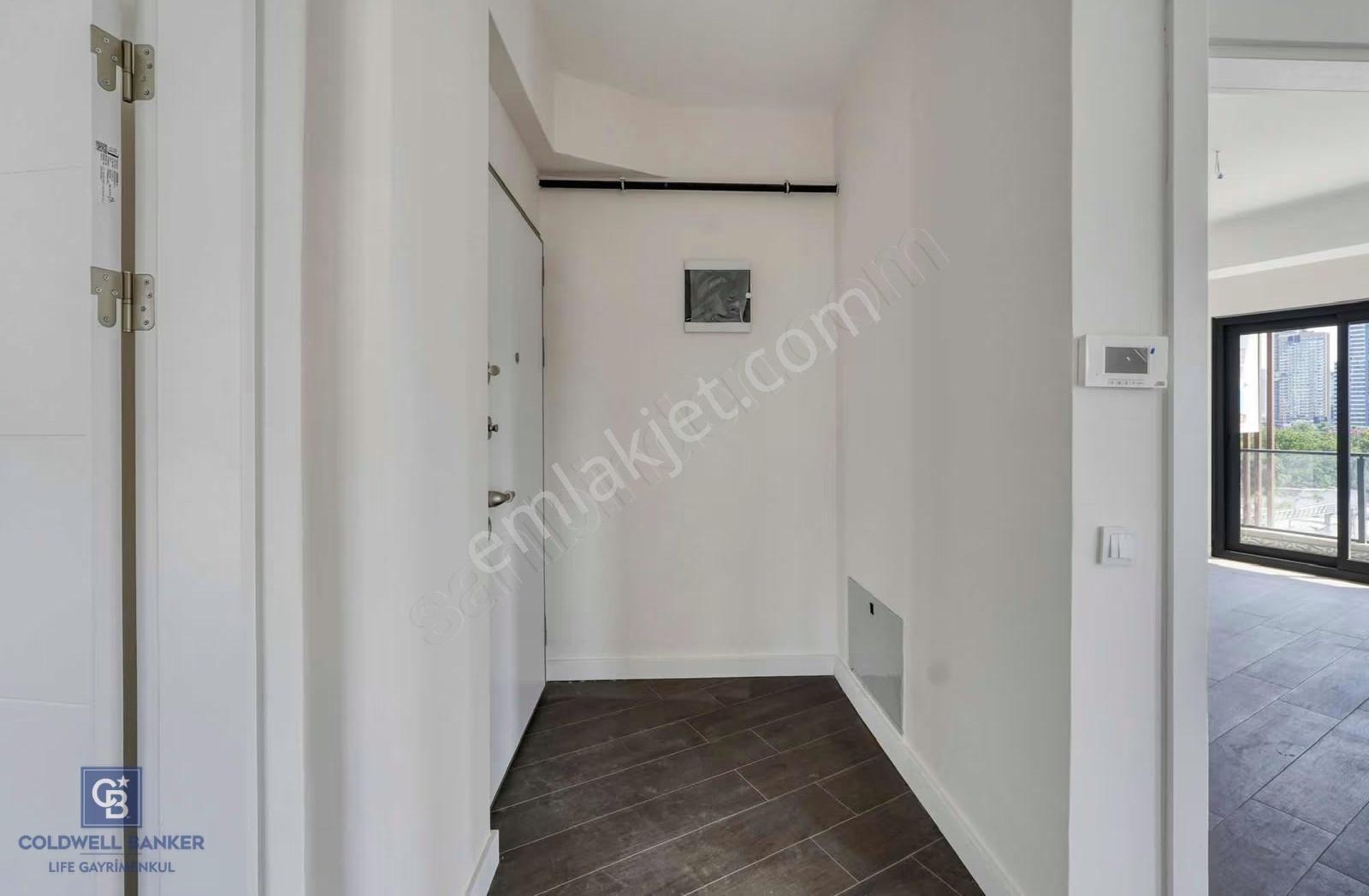 Alsancak Kahramanlar'da 2+1 80 M2 Satılık Ofis - Görsel 3