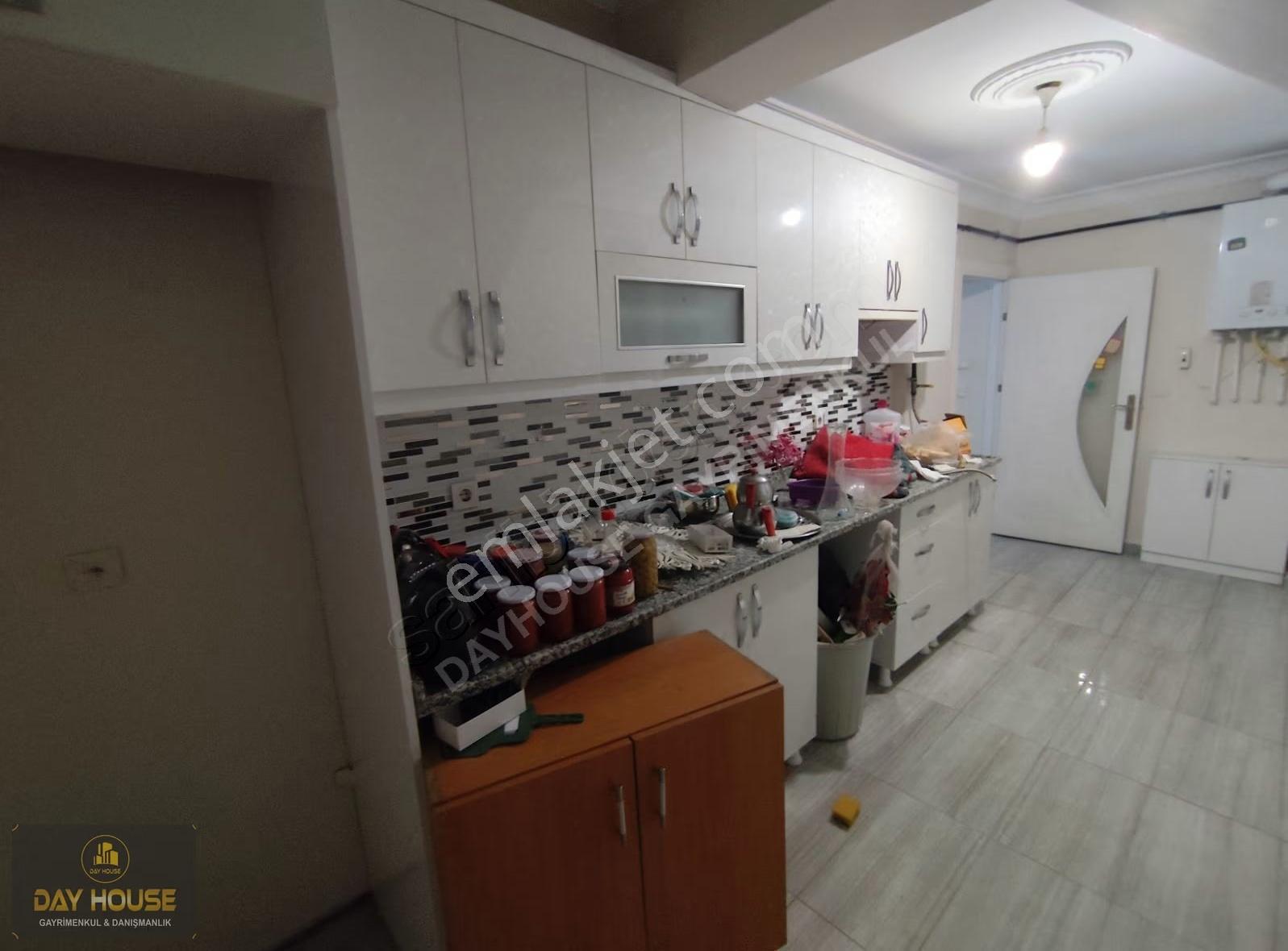 Esentepe Mahallesinde Satılık 8 Yaşında Asansörlü Bahçe Kat - Görsel 6