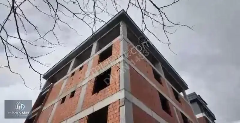 Taksit Ve Takasa Açık 2+1 Ebeveyn Banyolu Otoparklı Sıfır Daire