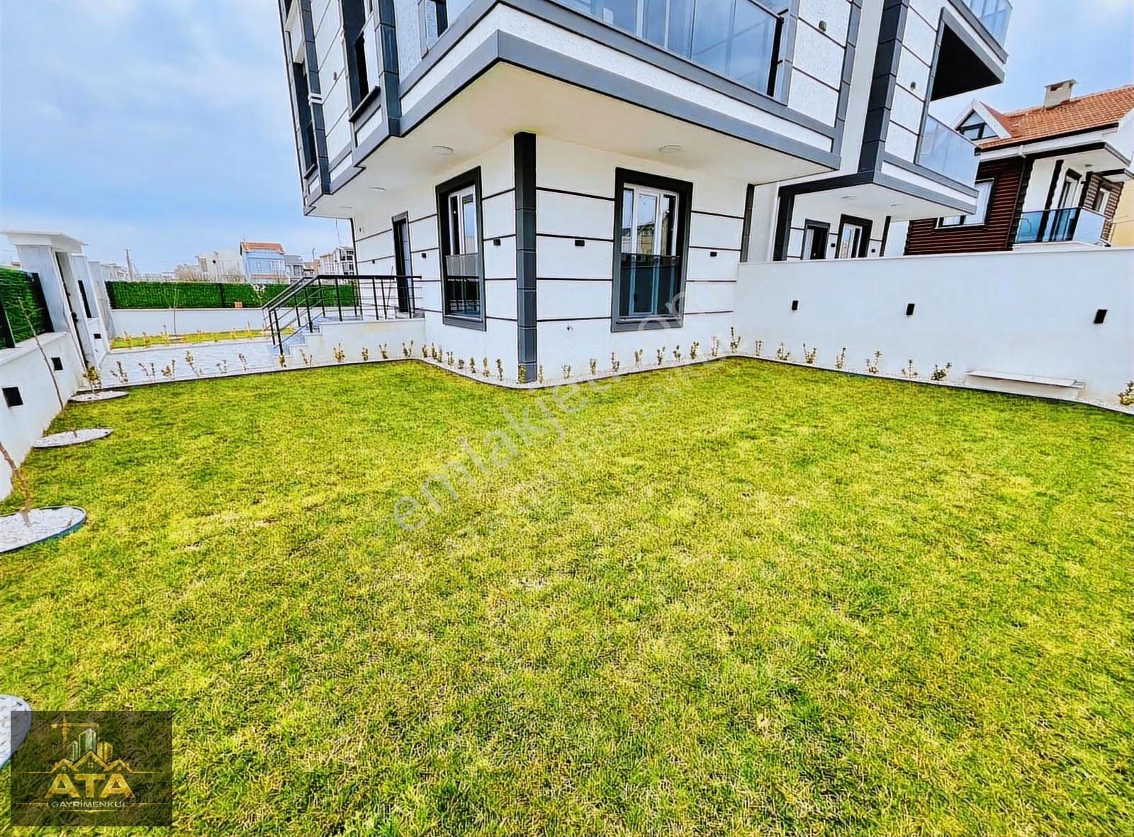 ꧂꧂ 4+1 Çok Şık Tasarıma Sahip // Geniş Bahçeli Köşe Villa..! - Görsel 5