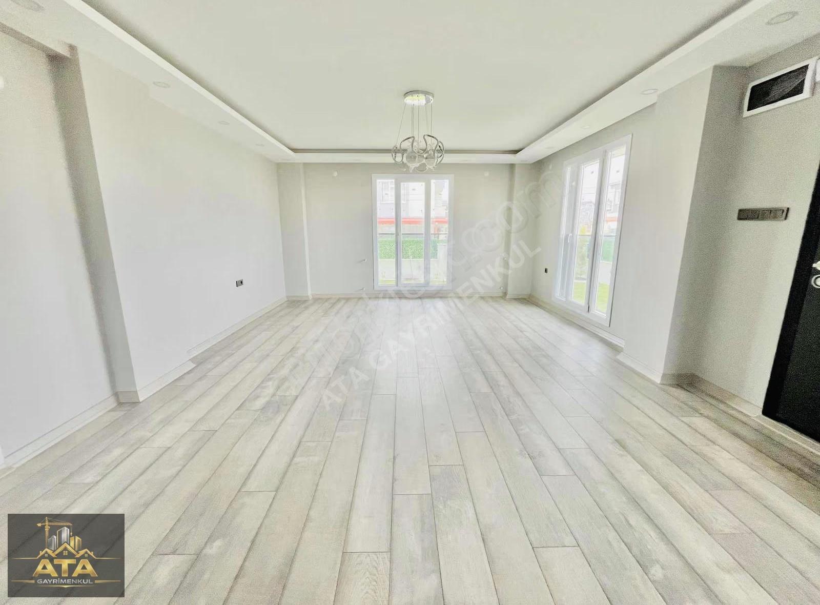 ꧂꧂ 4+1 Çok Şık Tasarıma Sahip // Geniş Bahçeli Köşe Villa..! - Görsel 3