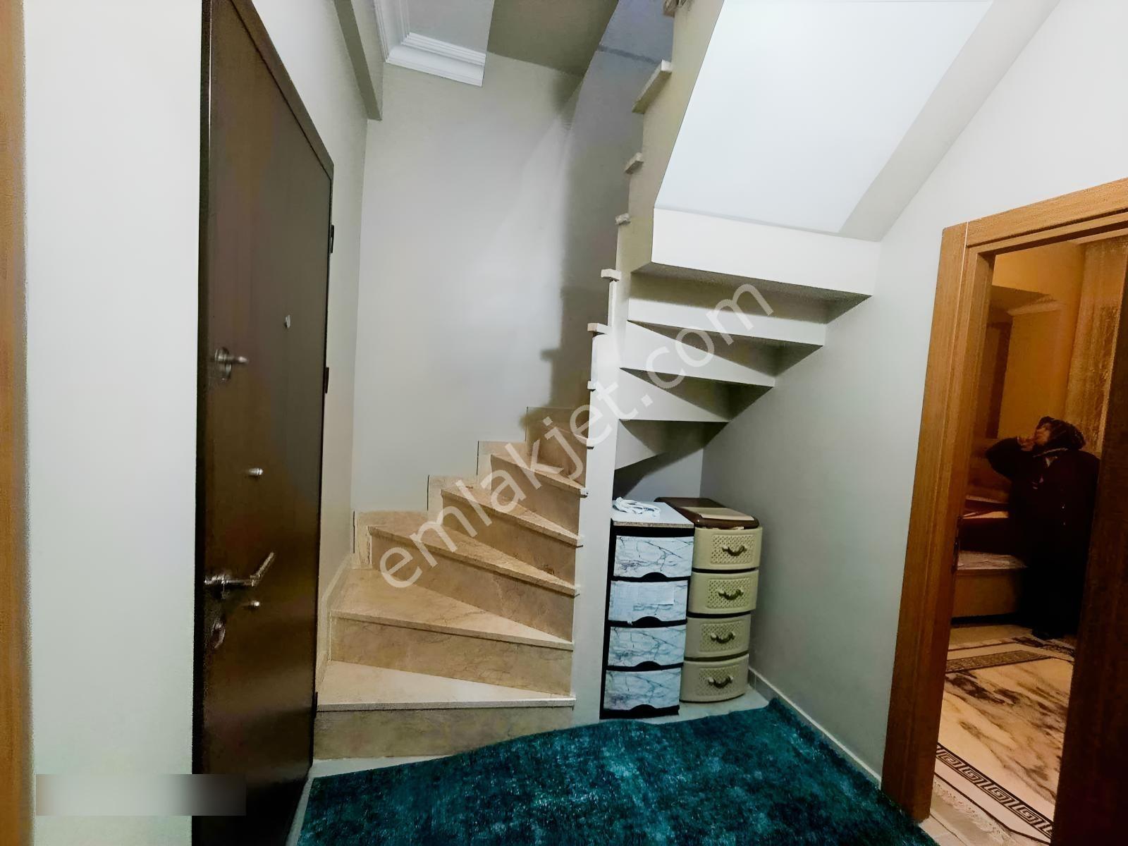 Satılık 3+1 130 M2 Yüksek Giriş Ters Dubleks Safa Mah - Görsel 34