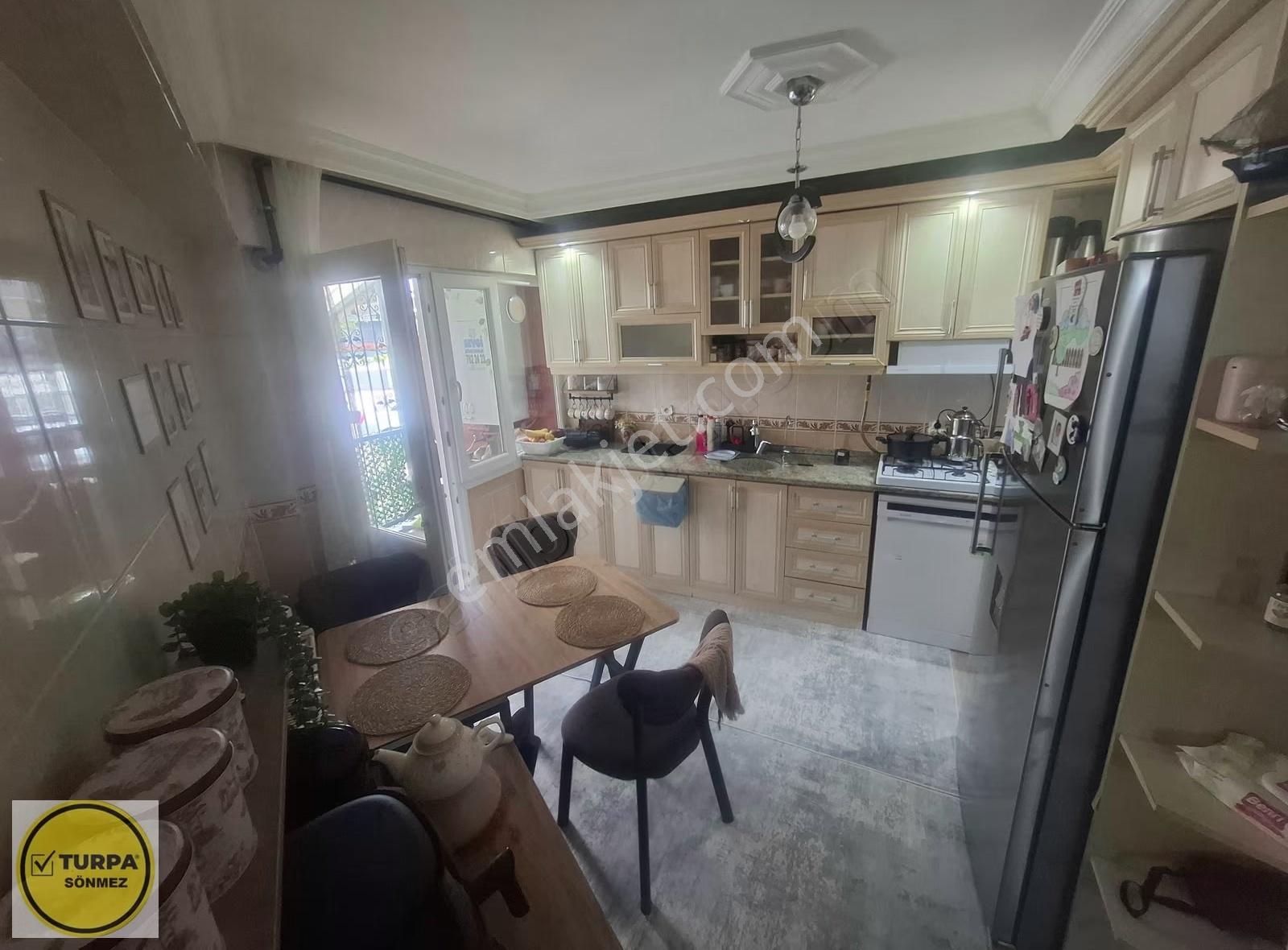 Menderes'te Krediye Uygun, Bakımlı 3+1 Bahçe Manzaralı Daire - Görsel 24