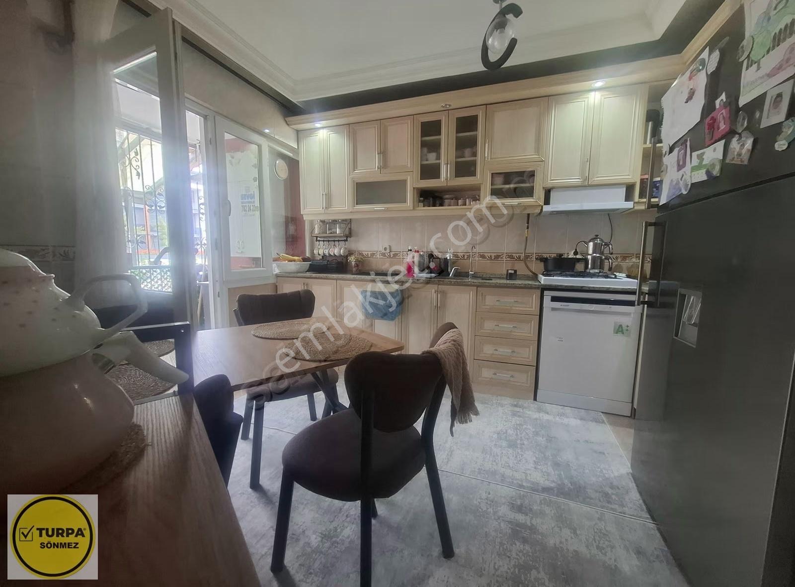 Menderes'te Krediye Uygun, Bakımlı 3+1 Bahçe Manzaralı Daire - Görsel 20