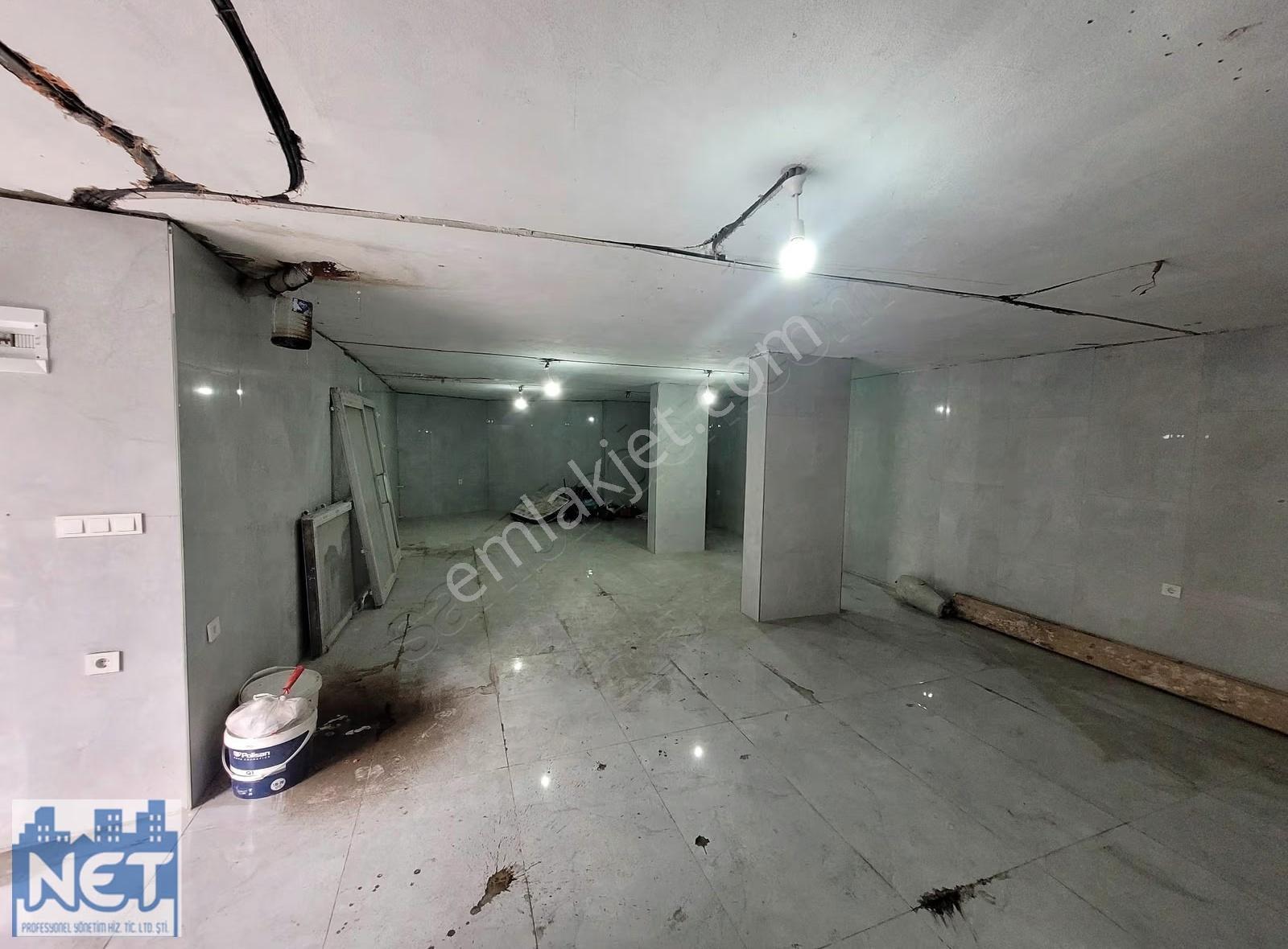 Kalınma Kavşakta Kiralık Dükkan Ve Depo