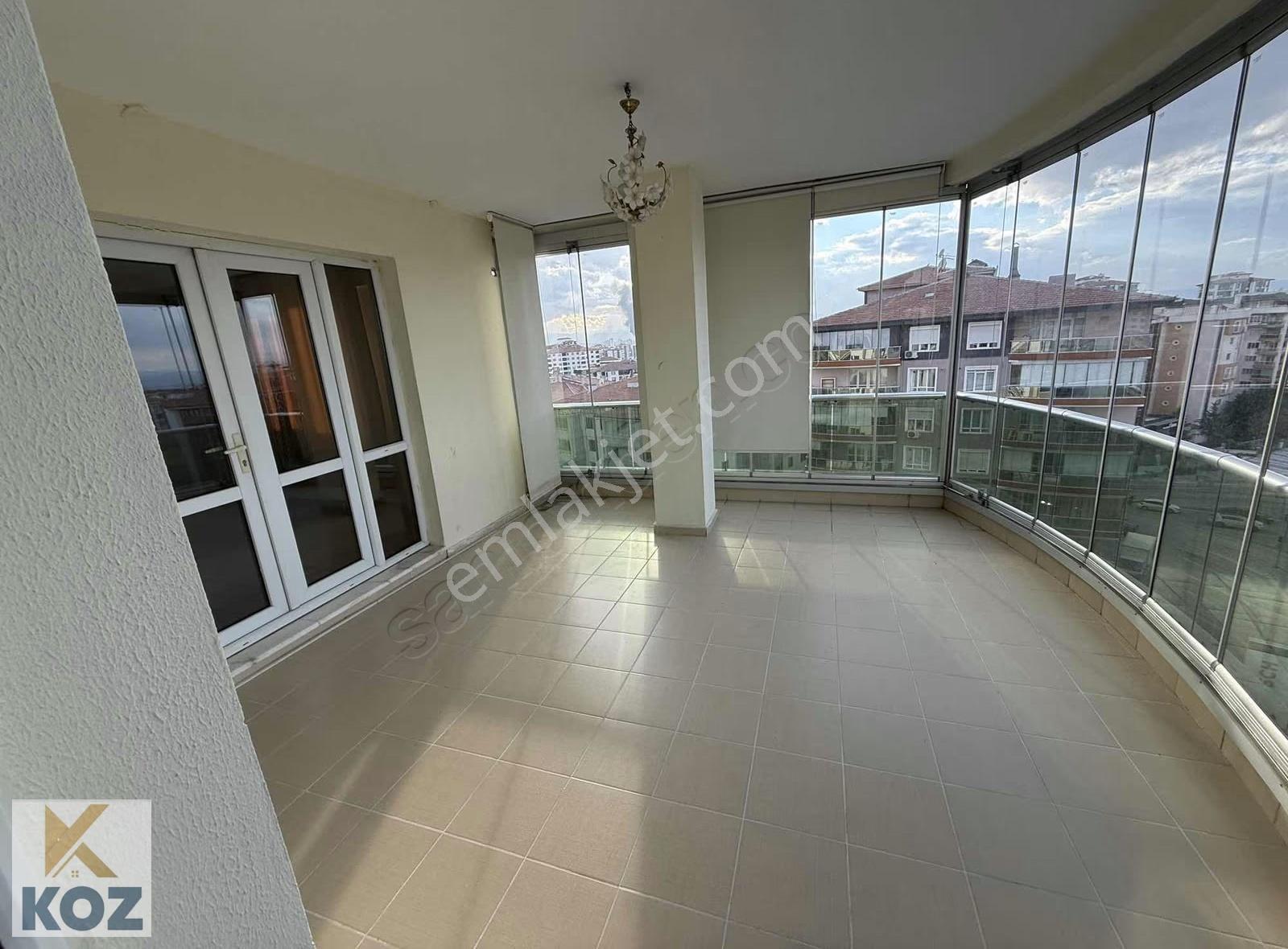 Koz Emlak'tan Fahri Kayahan Blv. 4.5+1 Kiralık Daire - Görsel 6