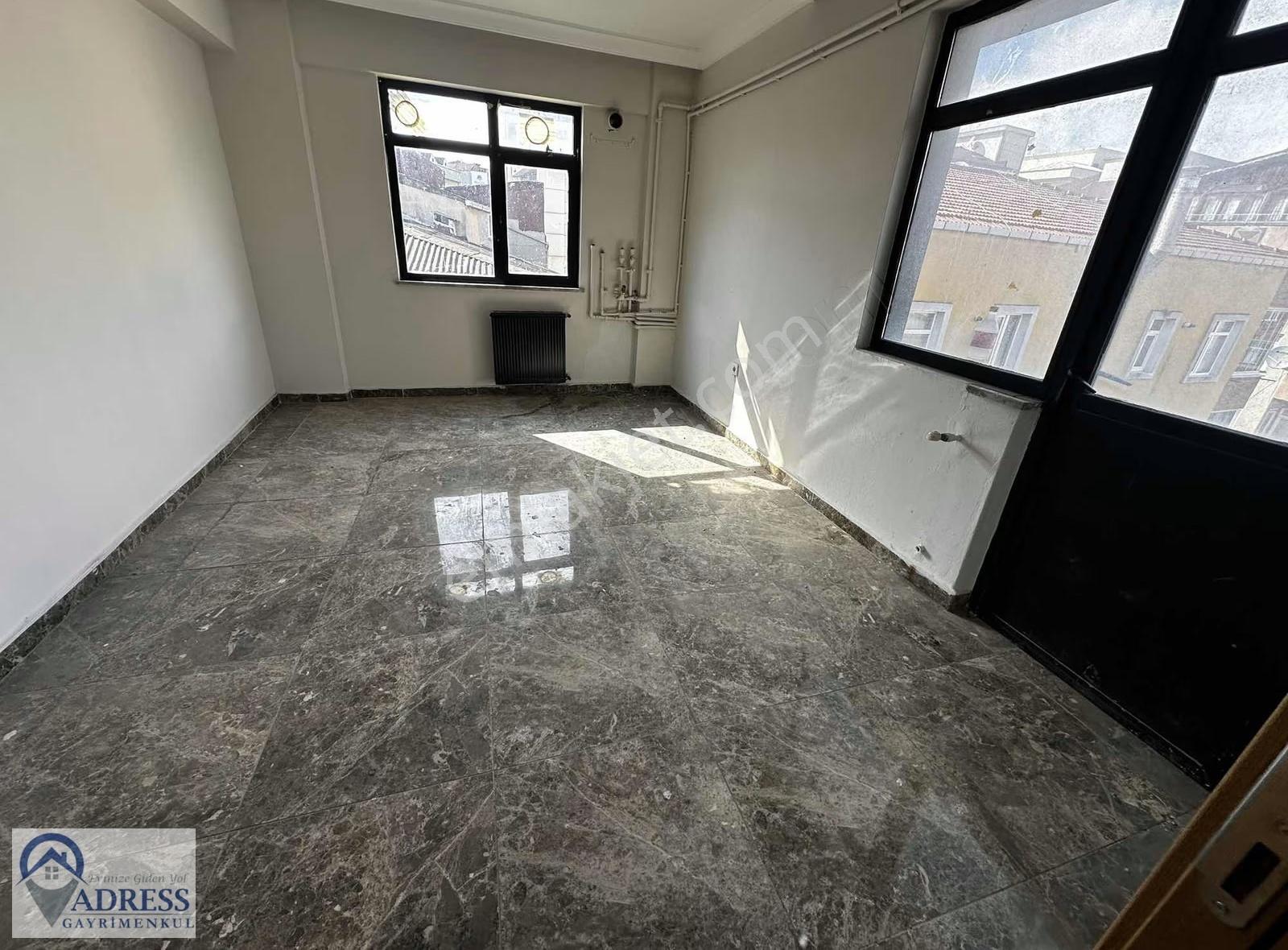 Natoyolu Caddesinde 230 Metrekare Kiralık Ofis Katı - Görsel 6